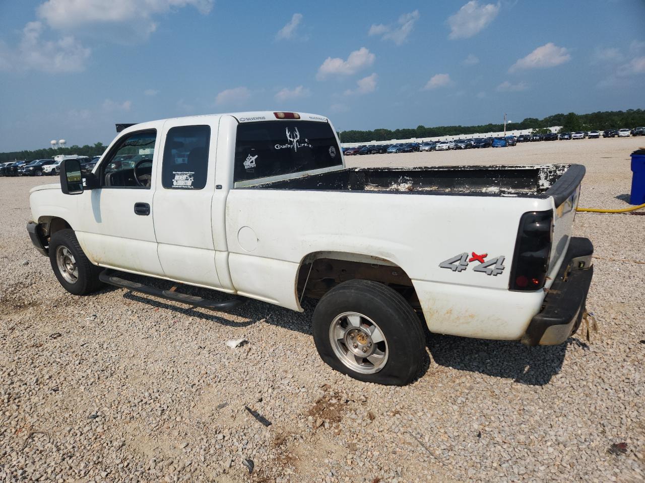 2004 Chevrolet Silverado K1500 White vin: 1GCEK19T34E120502
