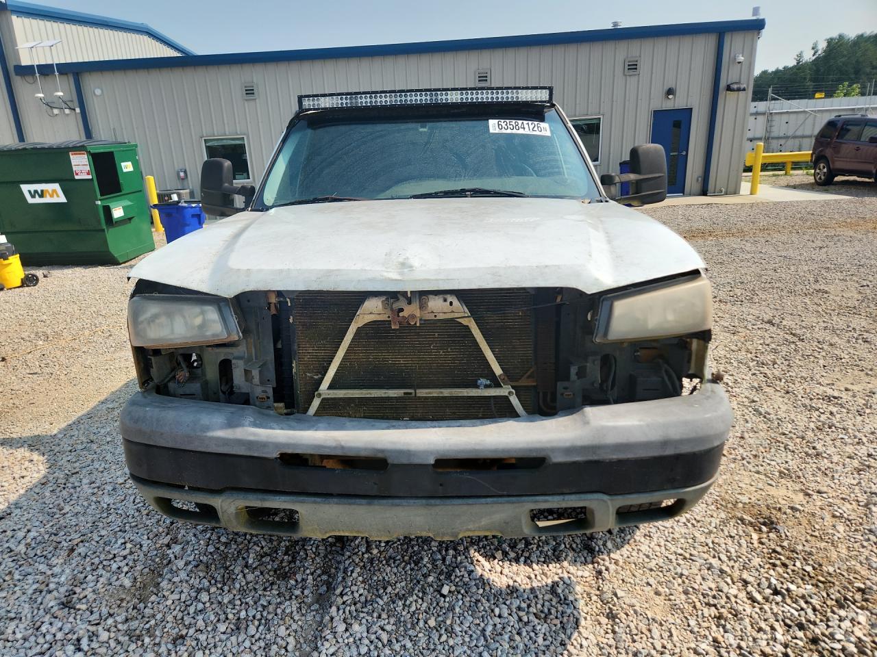 2004 Chevrolet Silverado K1500 White vin: 1GCEK19T34E120502