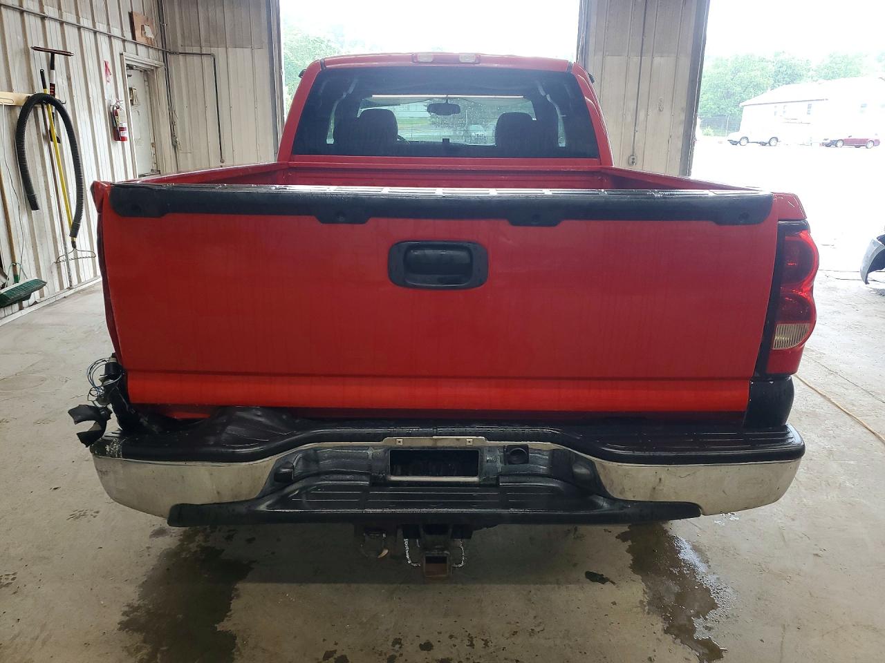 2005 Chevrolet Silverado K1500 Red vin: 1GCEK19T35Z186381