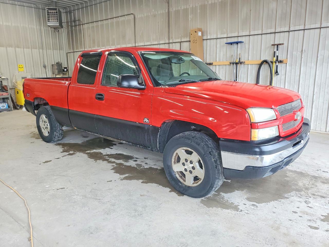 2005 Chevrolet Silverado K1500 Red vin: 1GCEK19T35Z186381
