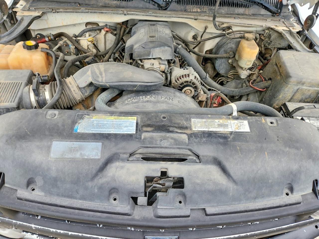 2000 Chevrolet Silverado K1500 Белый vin: 1GCEK19T4YE335277