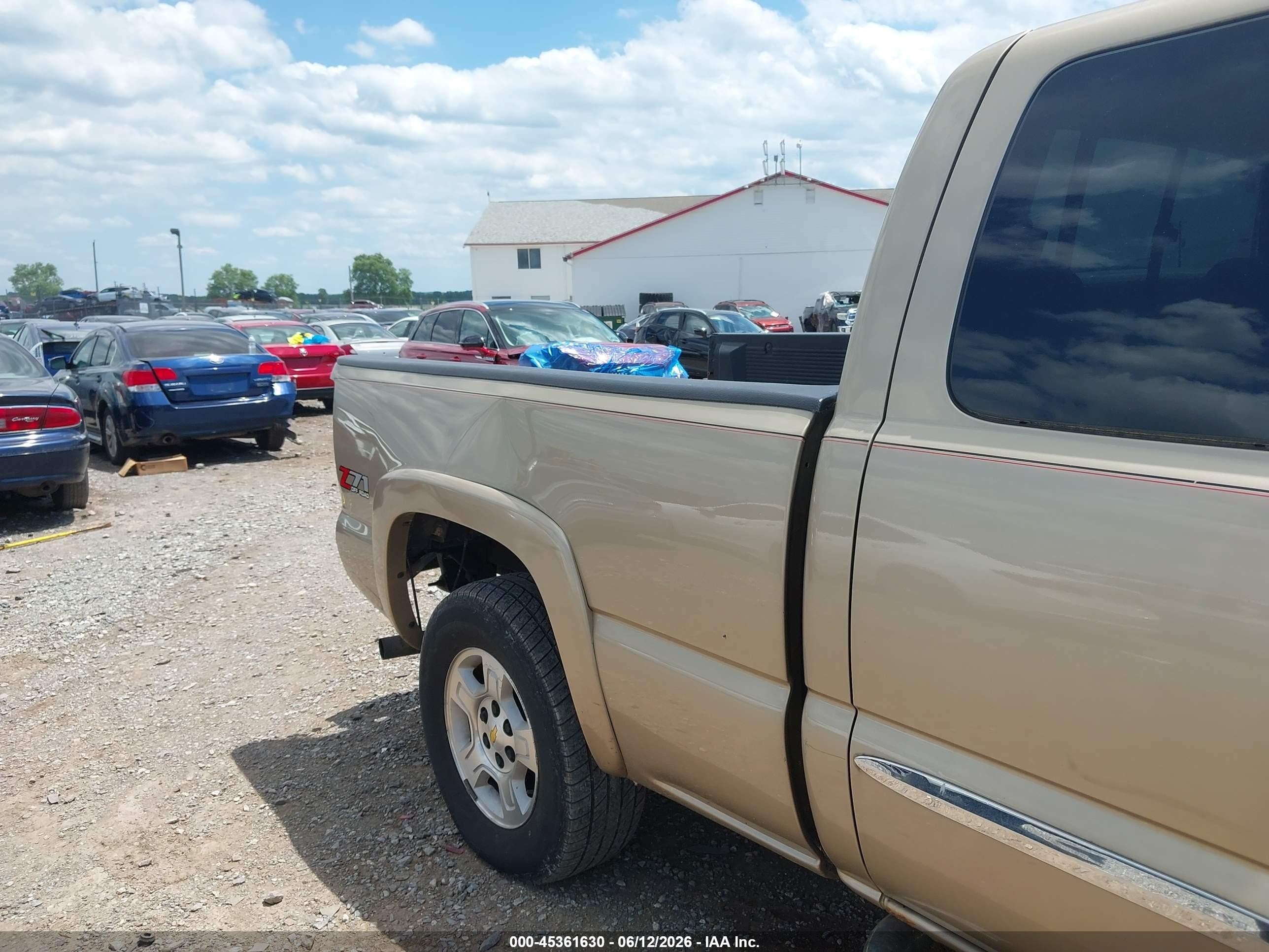 2004 Chevrolet Silverado 1500 Z71 Champagne vin: 1GCEK19T54E361817