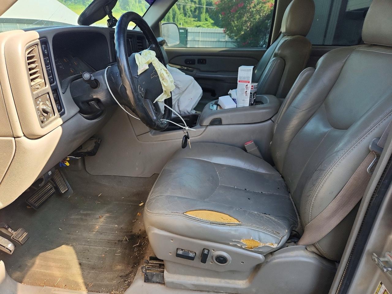 2004 Chevrolet Silverado K1500 Silver vin: 1GCEK19T54E363938