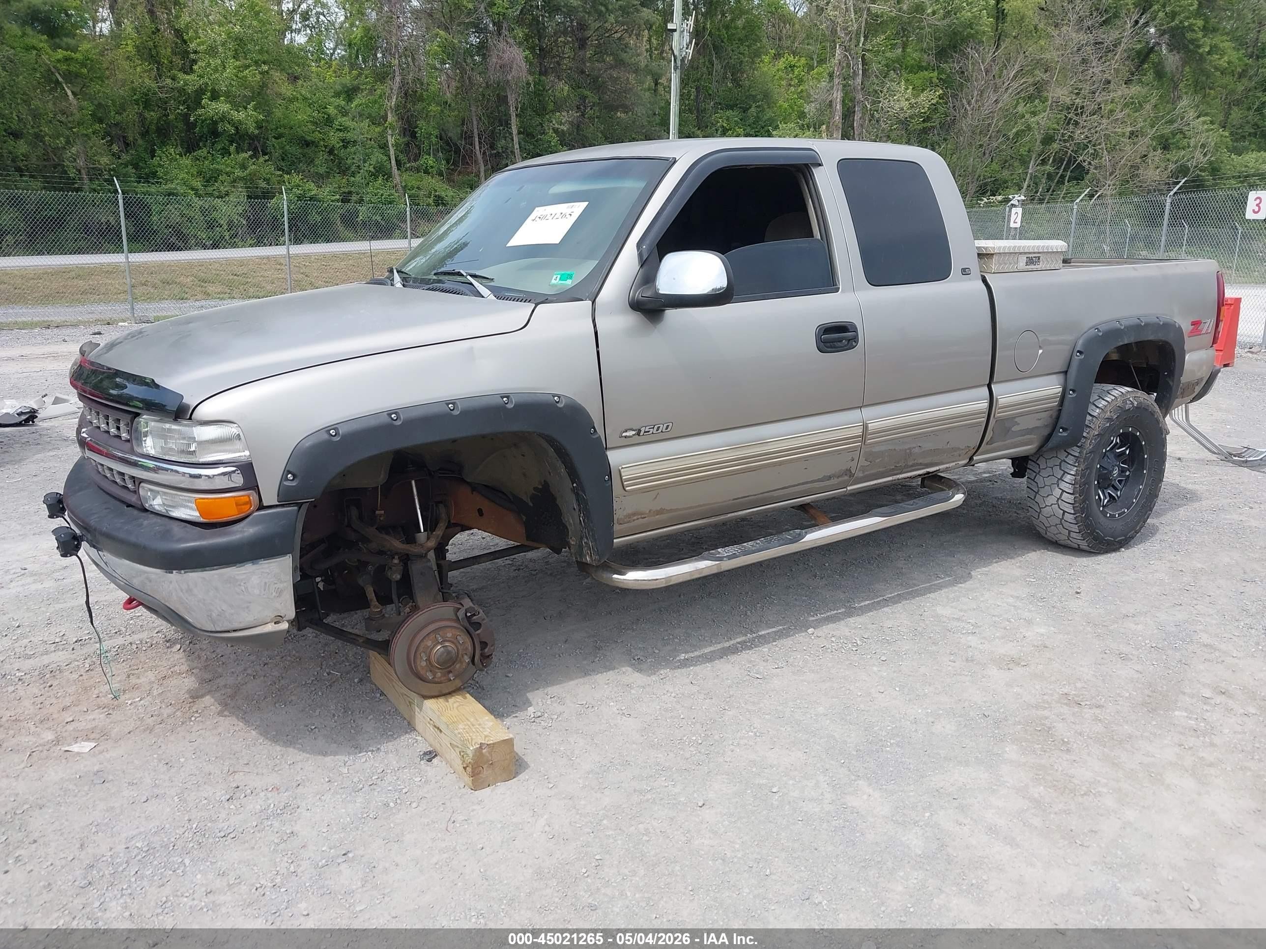 1999 Chevrolet Silverado 1500 Ls Серебряный vin: 1GCEK19T5XE126032