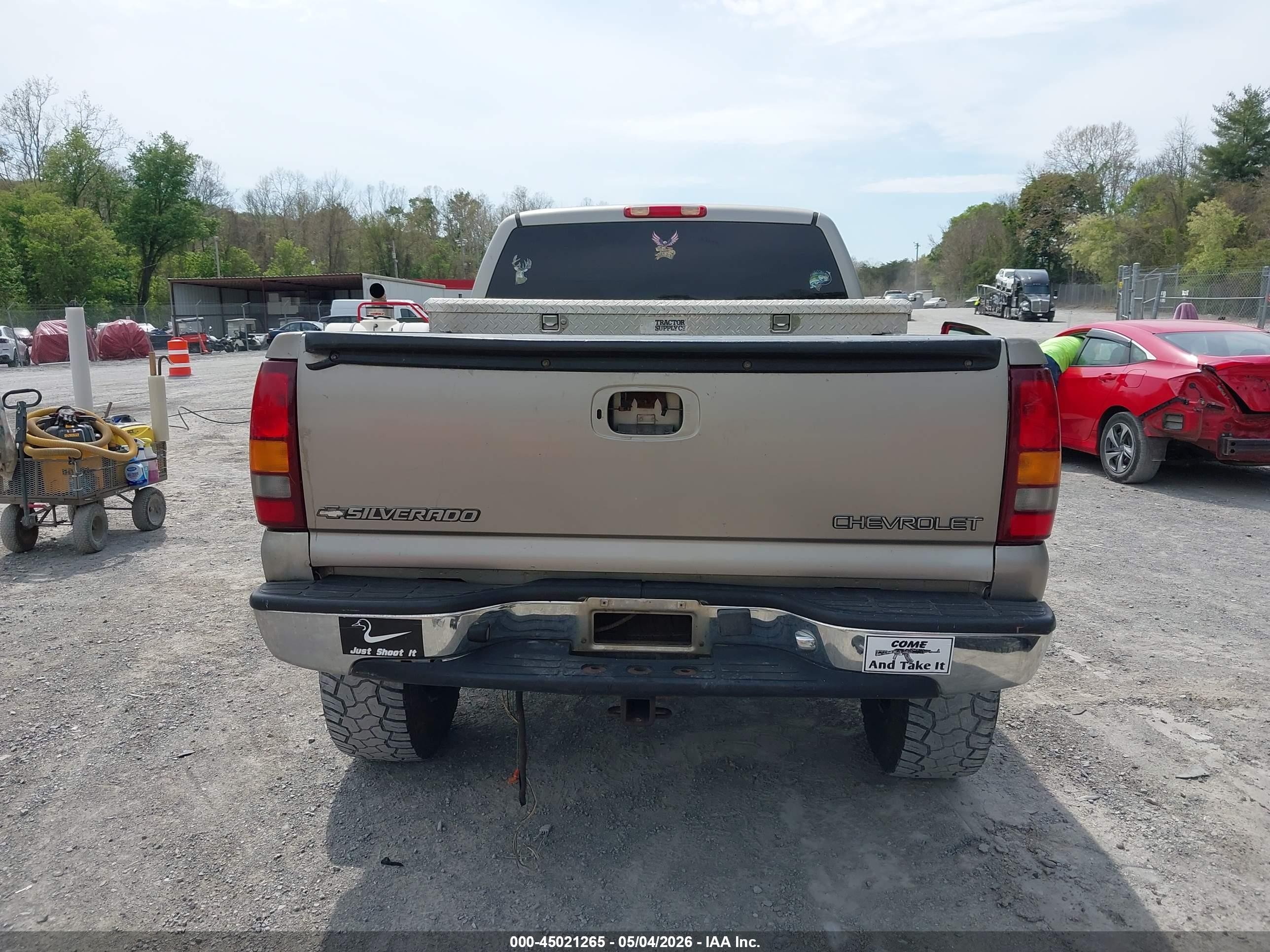 1999 Chevrolet Silverado 1500 Ls Серебряный vin: 1GCEK19T5XE126032