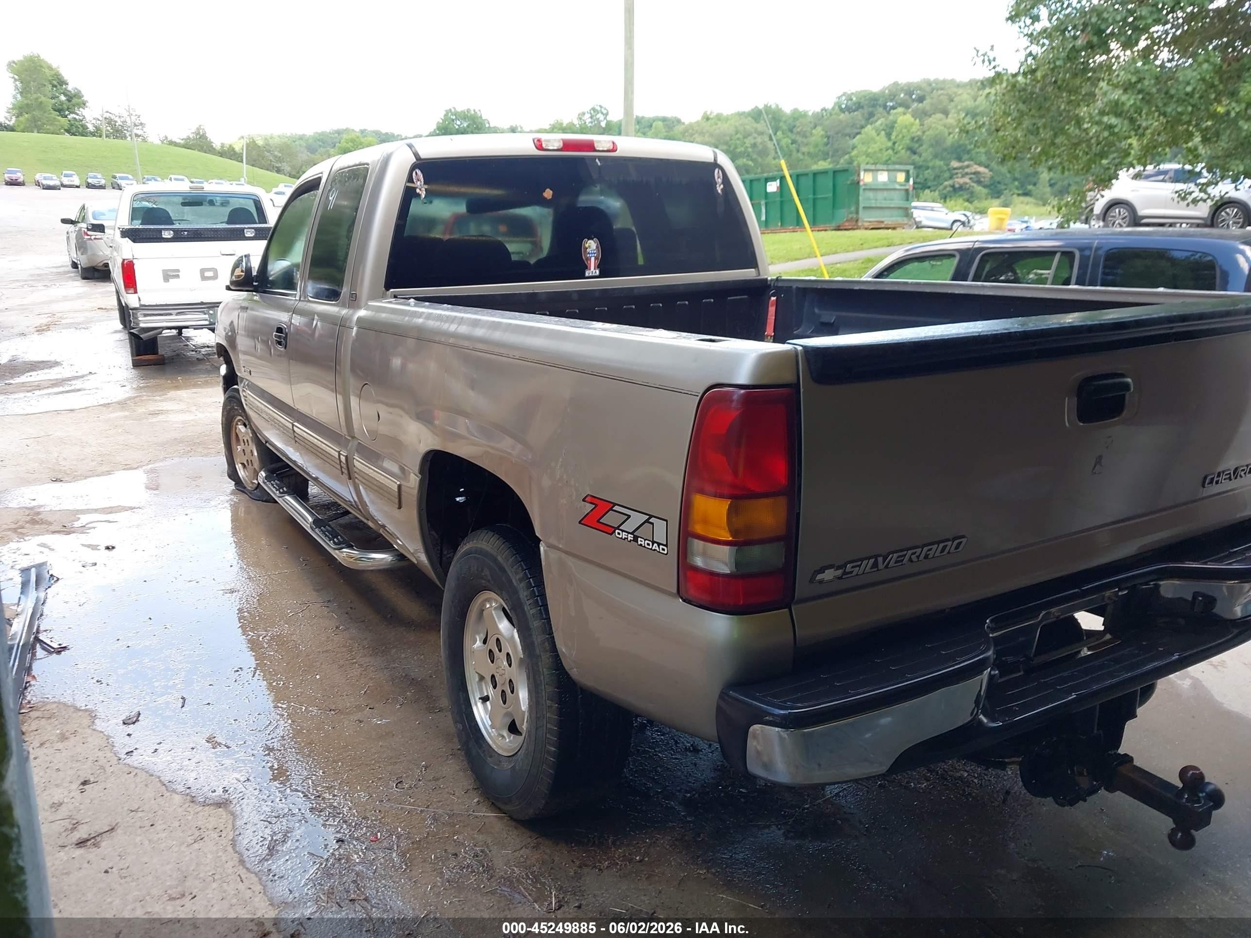 2002 Chevrolet Silverado 1500 Ls Желто-коричневый vin: 1GCEK19T62E189150