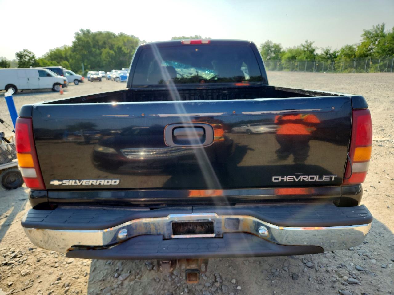 2002 Chevrolet Silverado K1500 Черный vin: 1GCEK19T62E298692