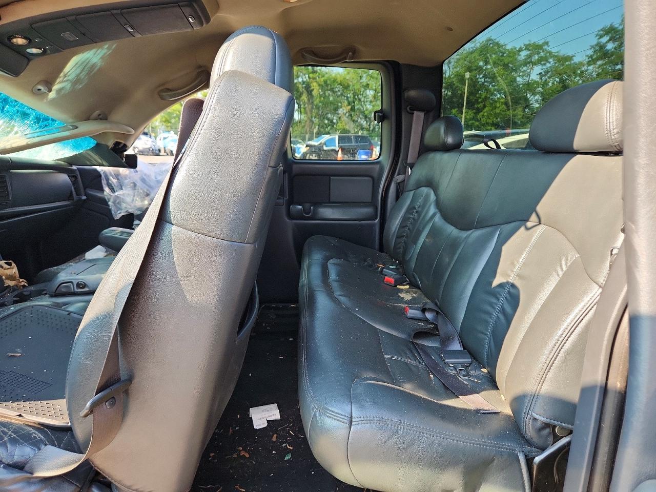 2002 Chevrolet Silverado K1500 Черный vin: 1GCEK19T62E298692