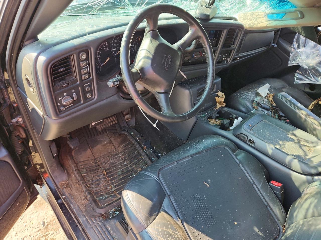 2002 Chevrolet Silverado K1500 Черный vin: 1GCEK19T62E298692