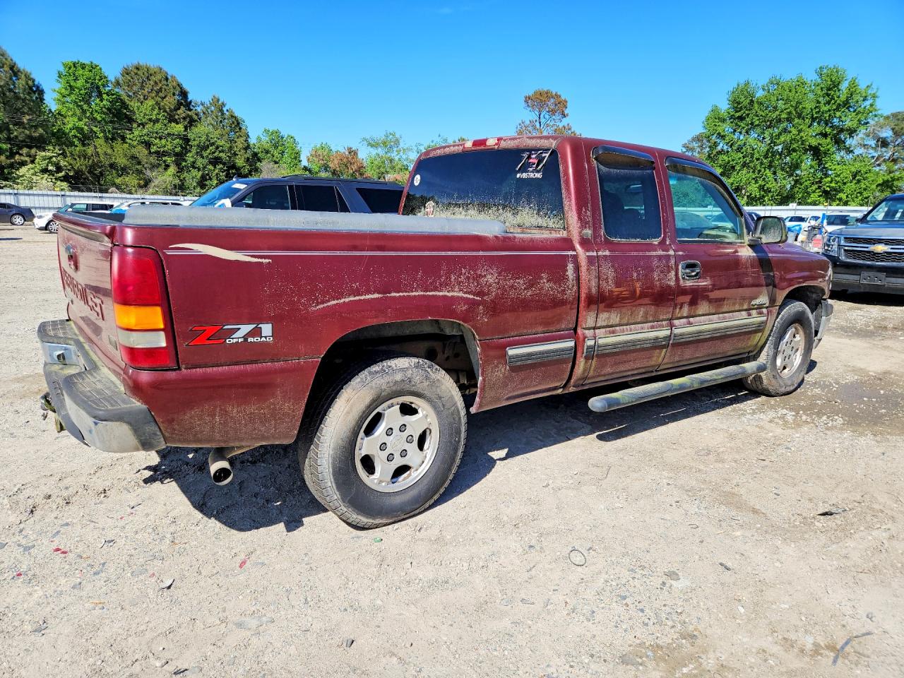 2002 Chevrolet Silverado K1500 Бордовый vin: 1GCEK19T62Z189352