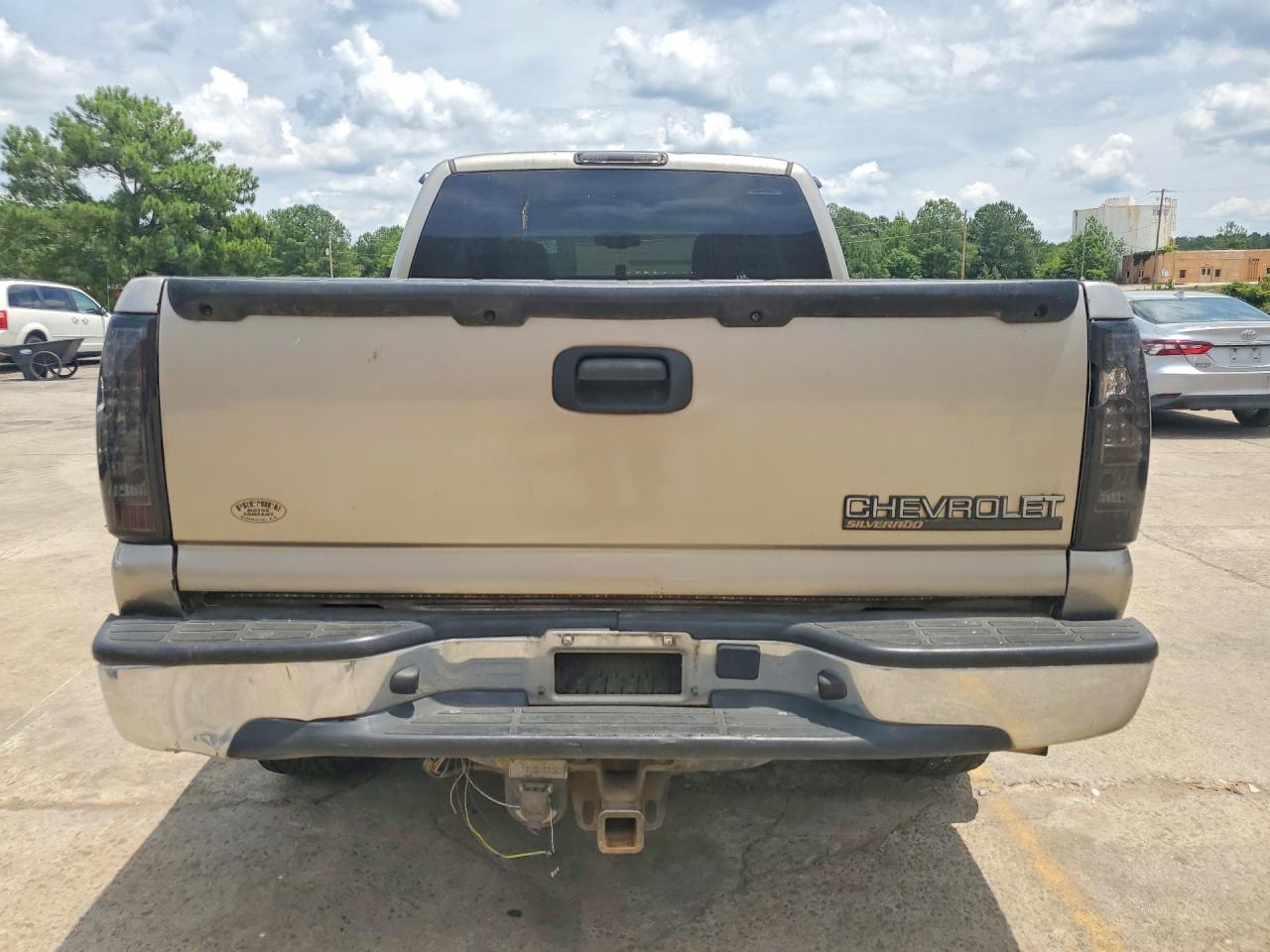 2003 Chevrolet Silverado K1500 Tan vin: 1GCEK19T63E234315
