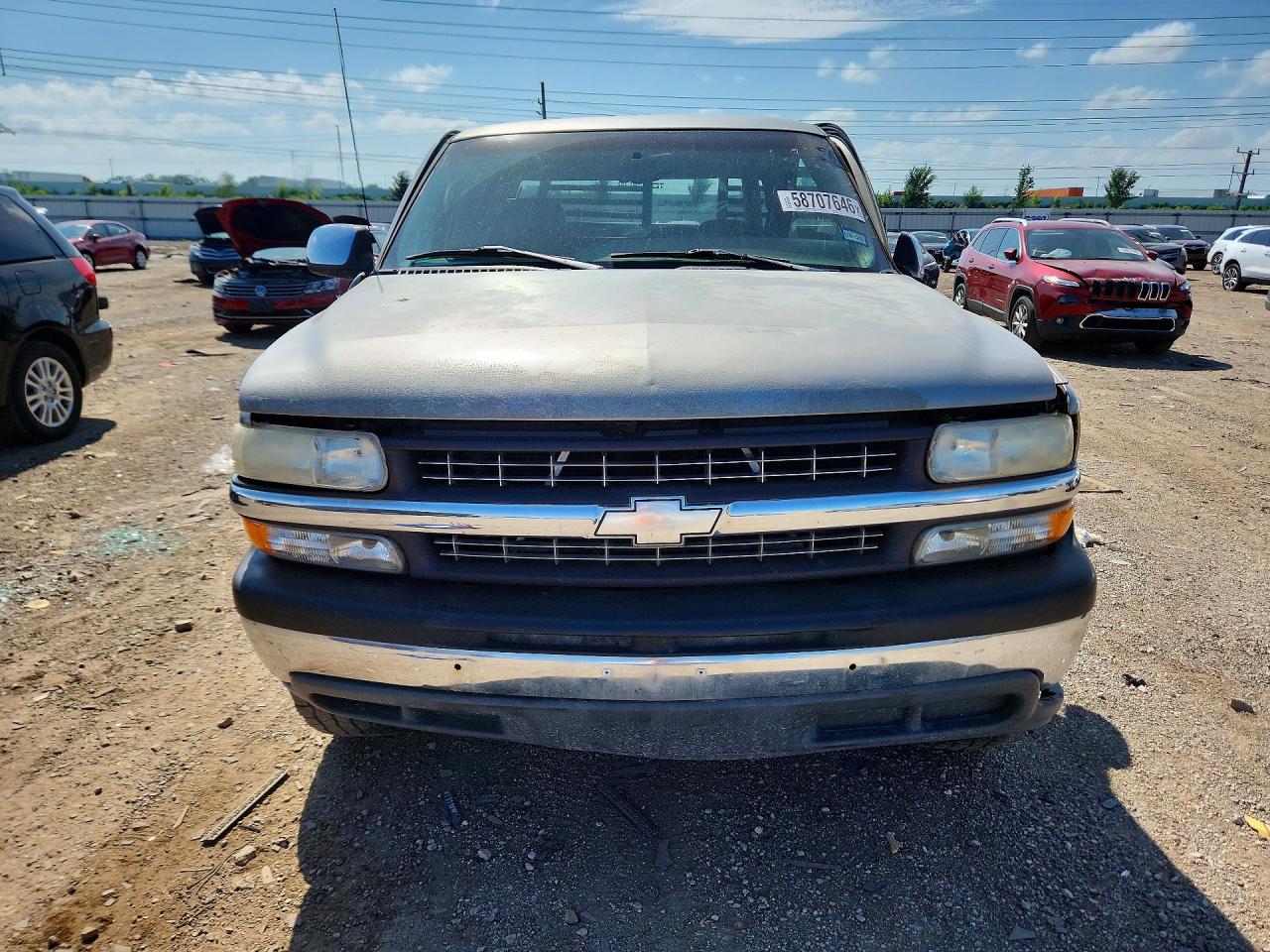 1999 Chevrolet Silverado K1500 Beige vin: 1GCEK19T6XE106209