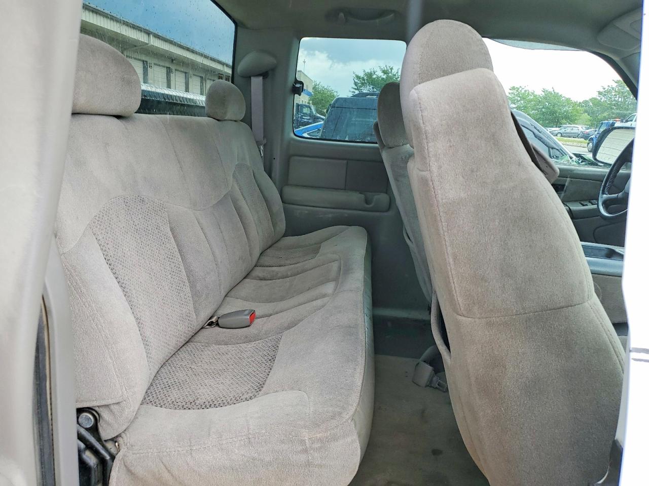 2000 Chevrolet Silverado K1500 Белый vin: 1GCEK19T6YE104574