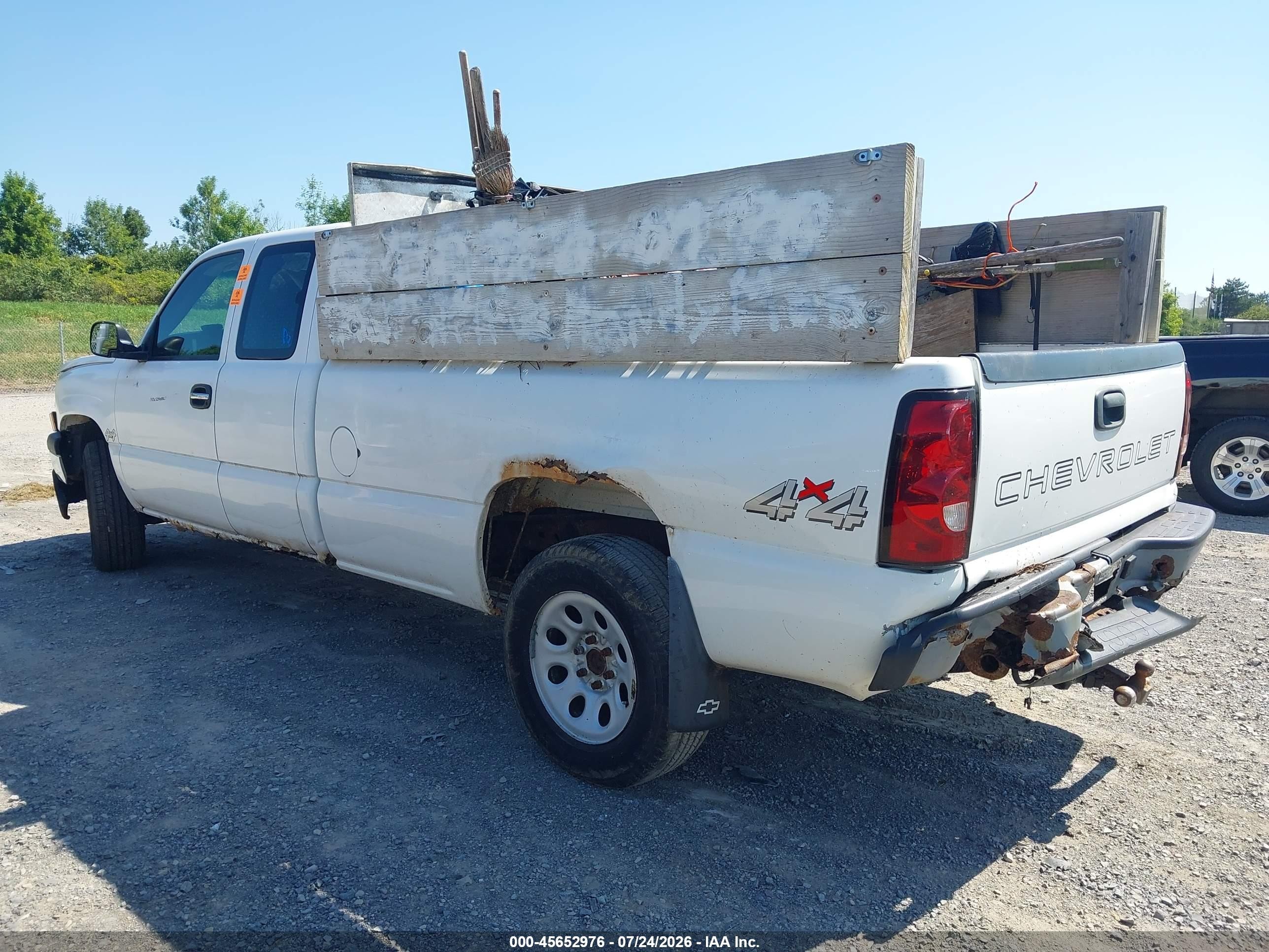 2006 Chevrolet Silverado 1500 Work Truck White vin: 1GCEK19T76E132896
