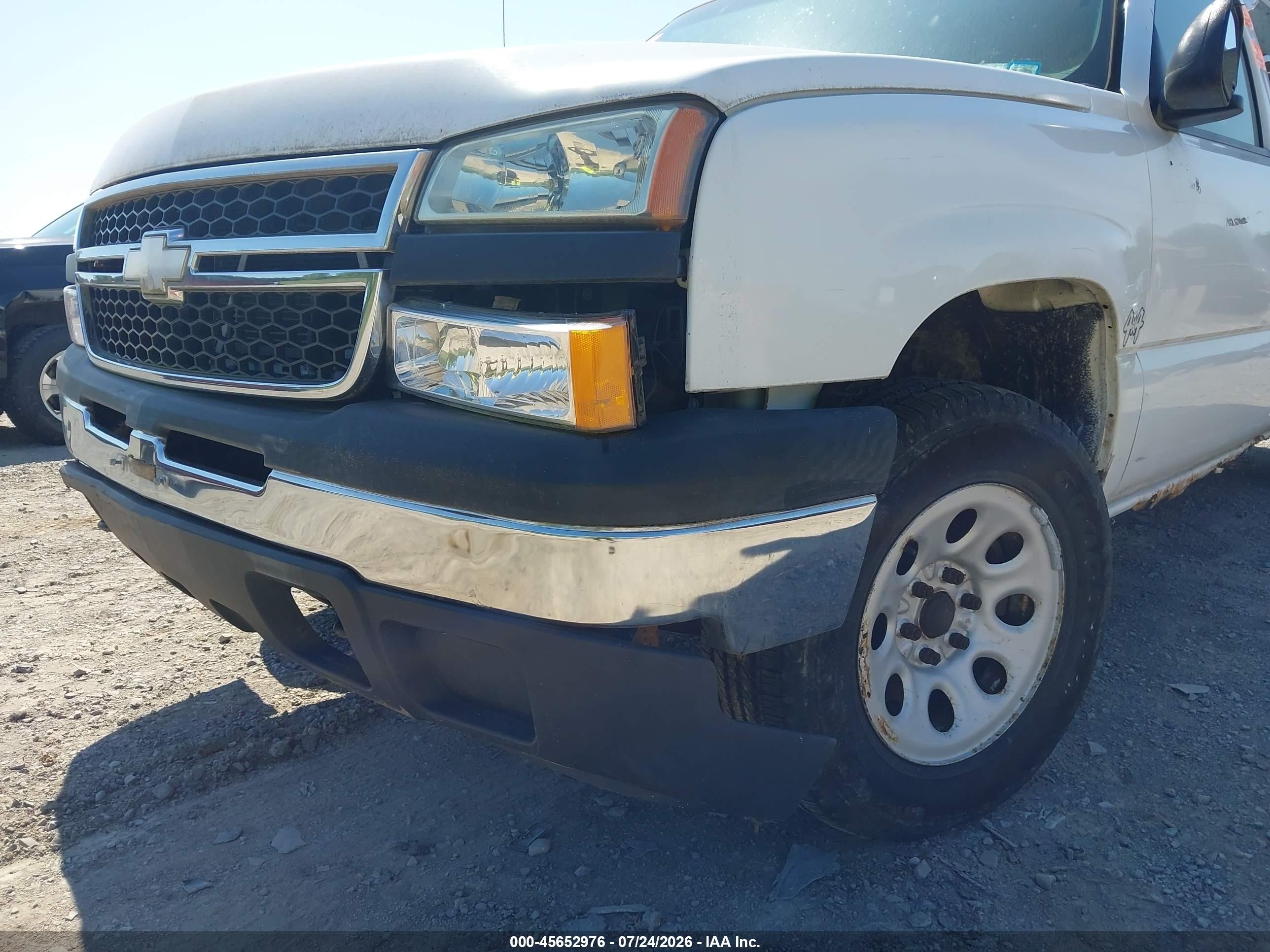 2006 Chevrolet Silverado 1500 Work Truck White vin: 1GCEK19T76E132896