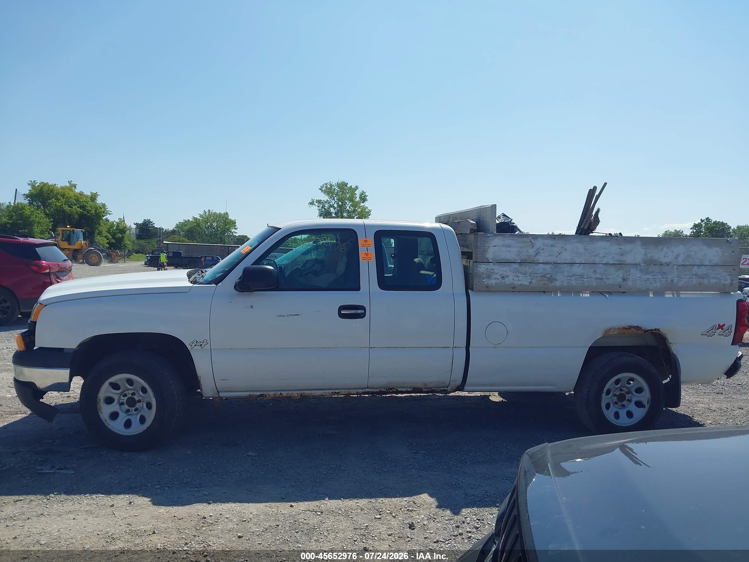 2006 Chevrolet Silverado 1500 Work Truck White vin: 1GCEK19T76E132896