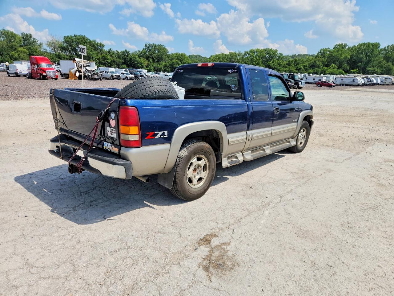 2000 Chevrolet Silverado K1500 Blue vin: 1GCEK19T7YE320479