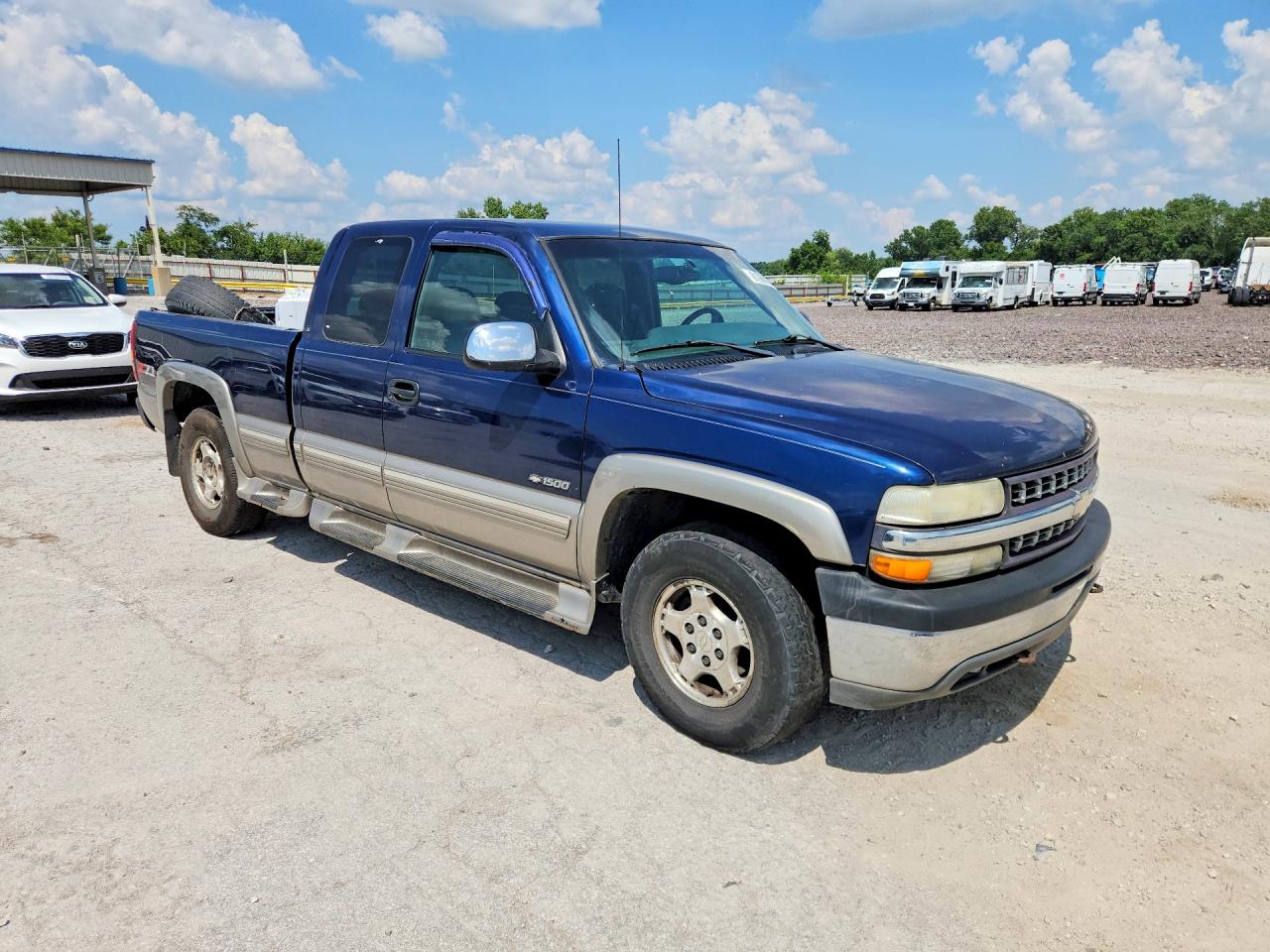 2000 Chevrolet Silverado K1500 Blue vin: 1GCEK19T7YE320479