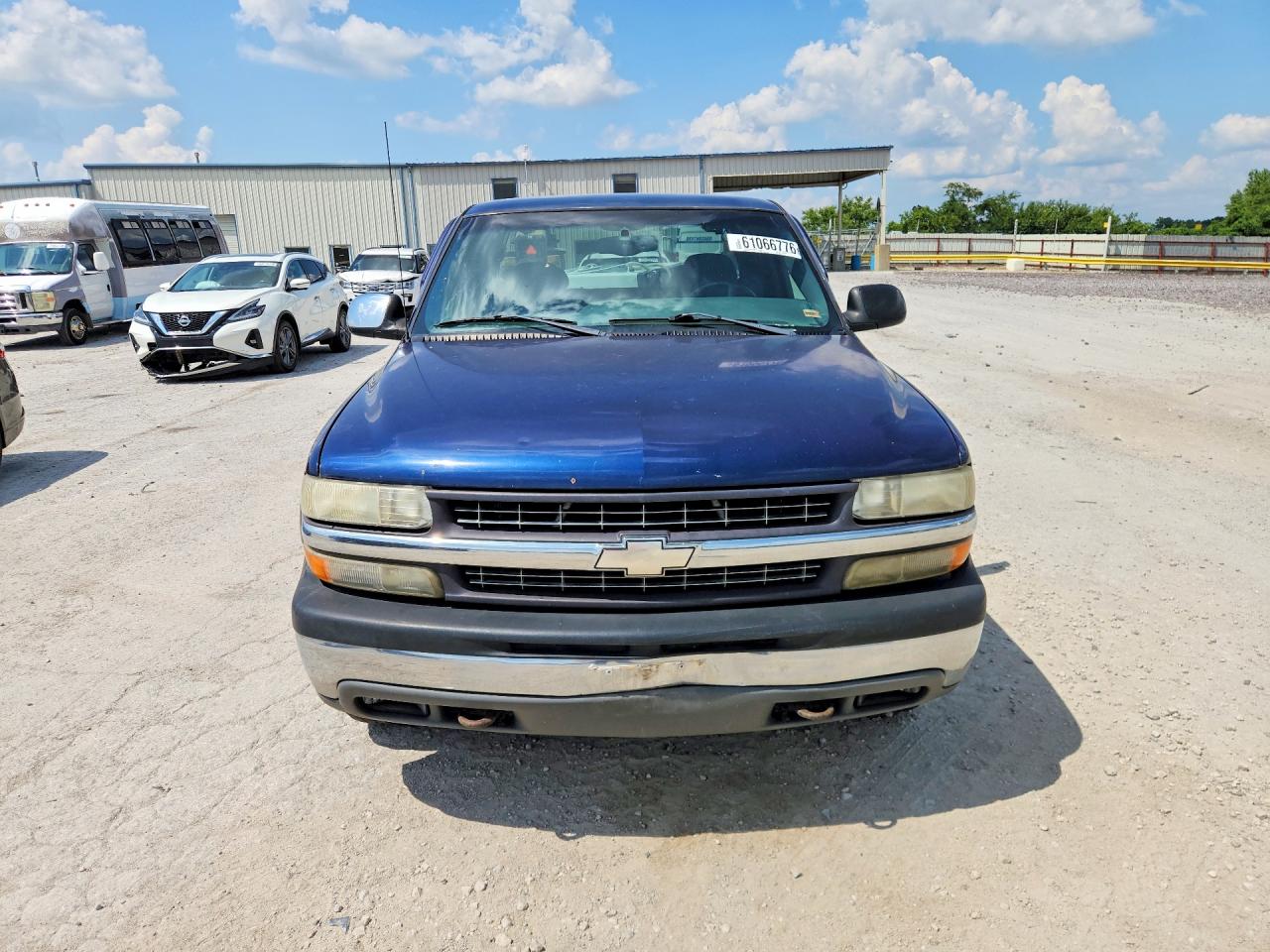 2000 Chevrolet Silverado K1500 Blue vin: 1GCEK19T7YE320479