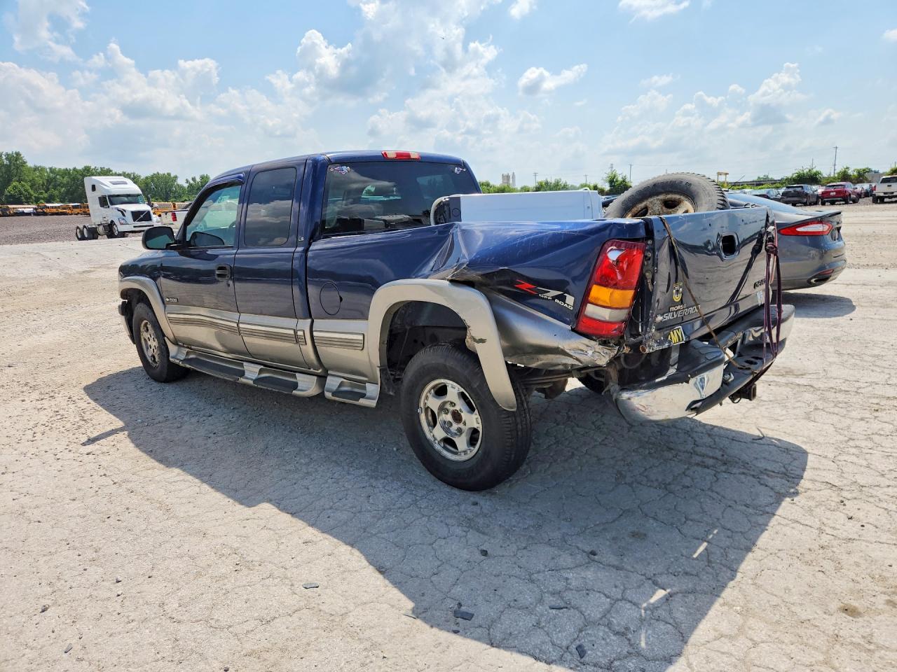 2000 Chevrolet Silverado K1500 Blue vin: 1GCEK19T7YE320479