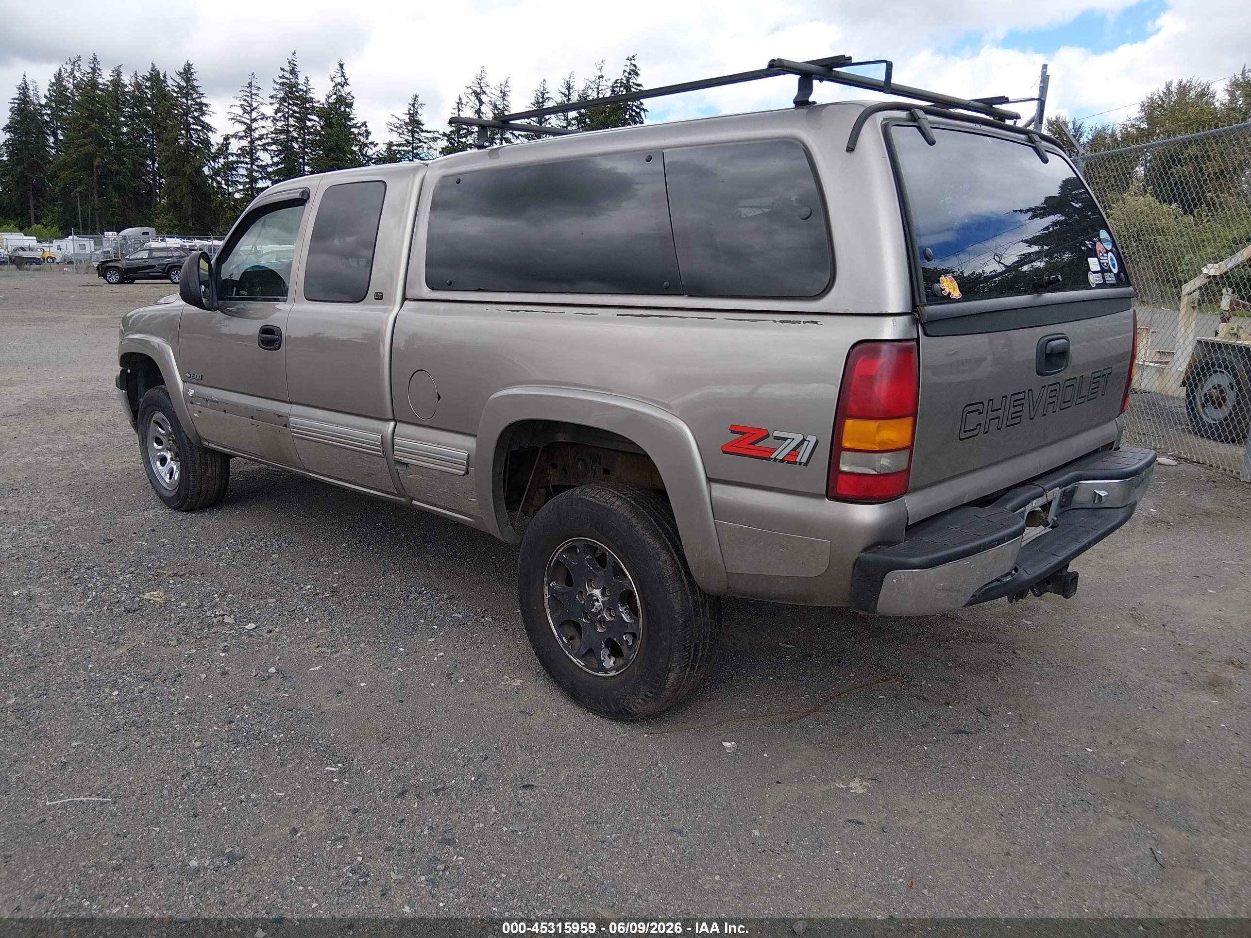 2000 Chevrolet Silverado 1500 Ls/lt Beige vin: 1GCEK19T7YZ212727