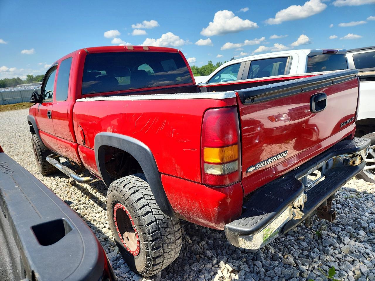 2002 Chevrolet Silverado K1500 Red vin: 1GCEK19T82E228725