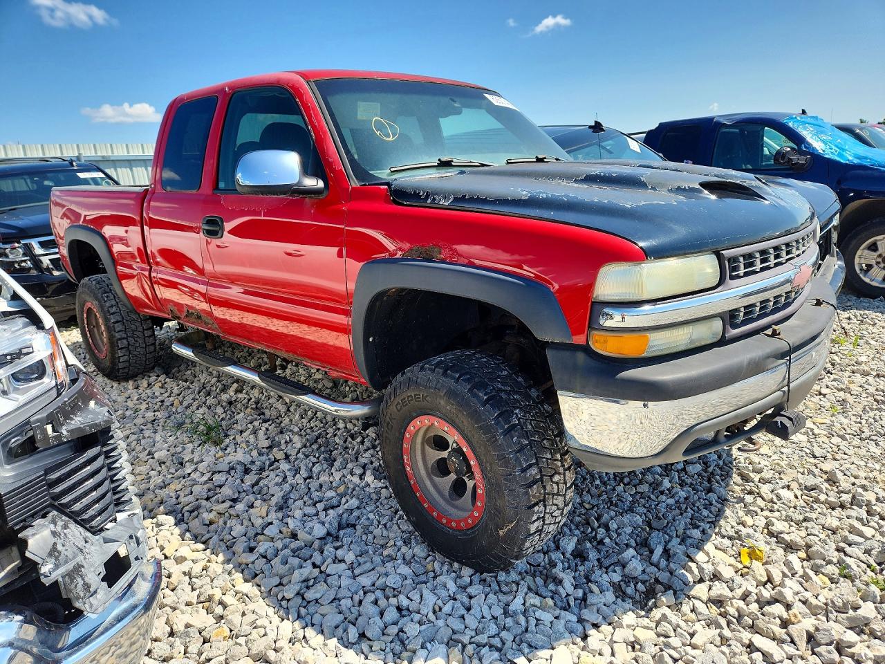 2002 Chevrolet Silverado K1500 Red vin: 1GCEK19T82E228725