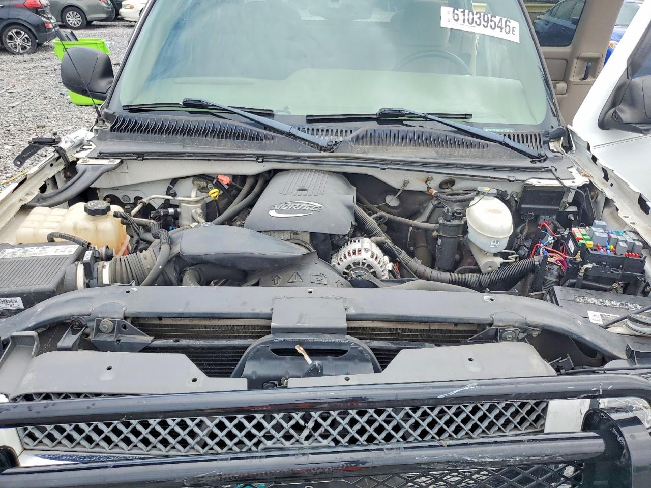 2004 Chevrolet Silverado K1500 White vin: 1GCEK19T84E340489