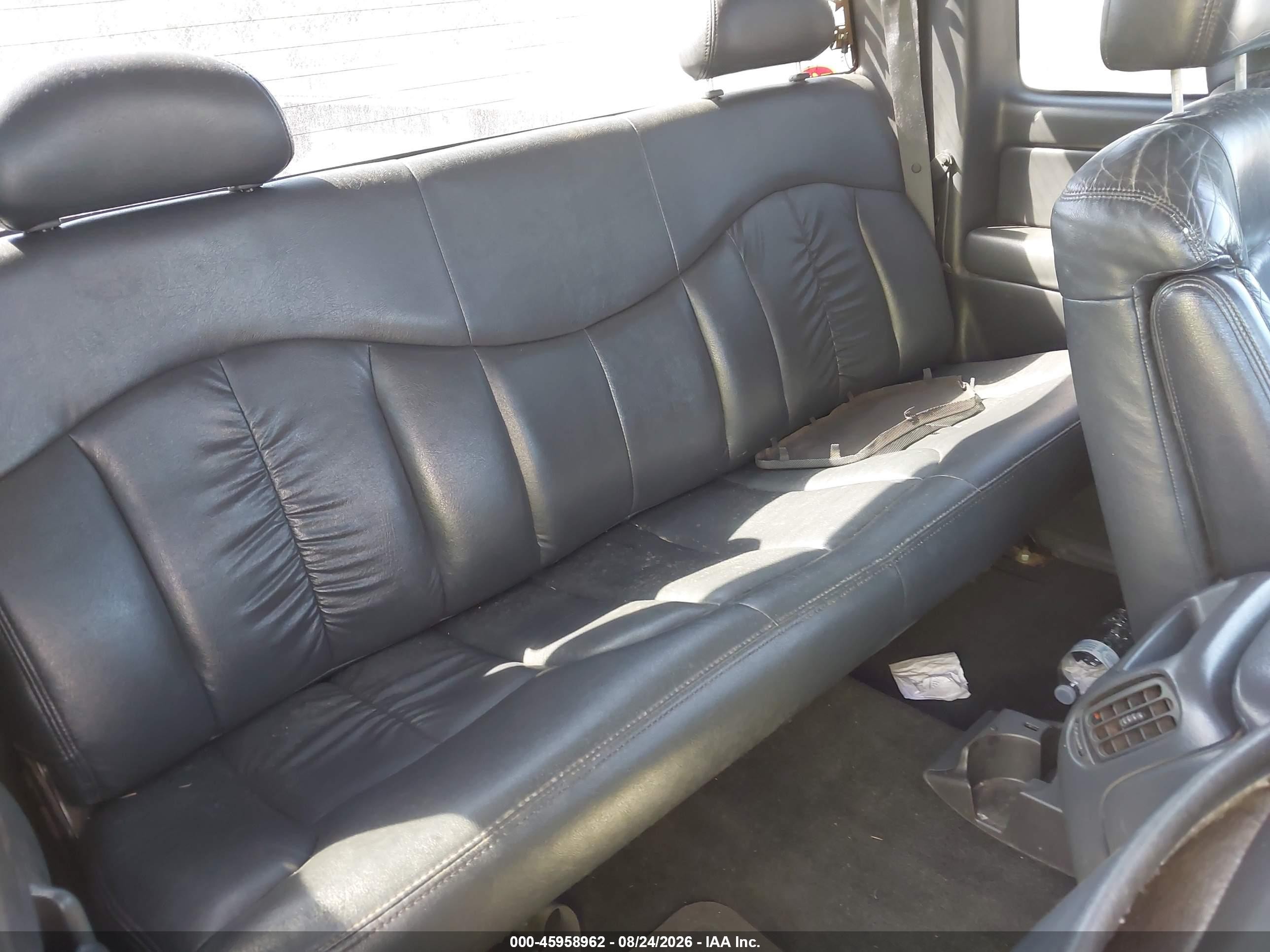 1999 Chevrolet Silverado 1500 Ls/lt Black vin: 1GCEK19T8XE174754