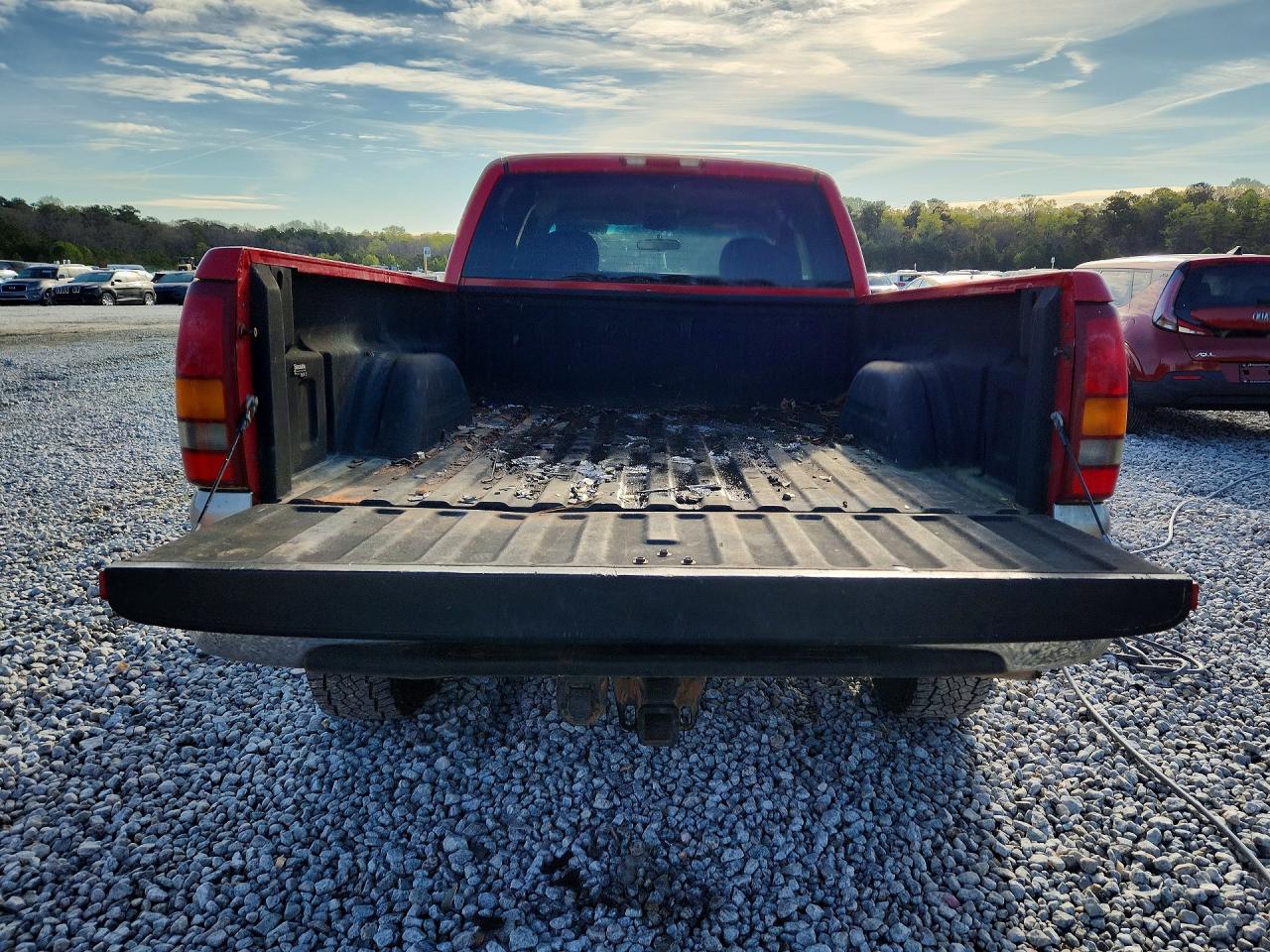 2000 Chevrolet Silverado K1500 Red vin: 1GCEK19T8YE207432