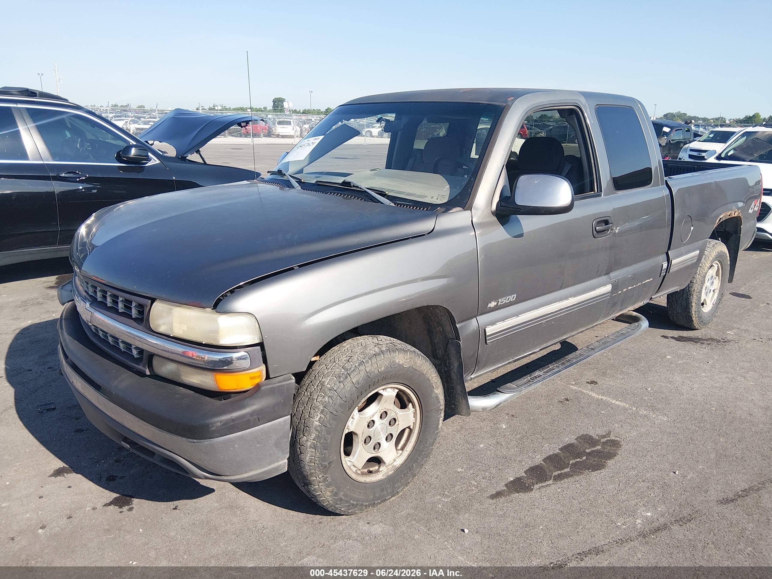 2000 Chevrolet Silverado 1500 Ls Silver vin: 1GCEK19T8YE317090