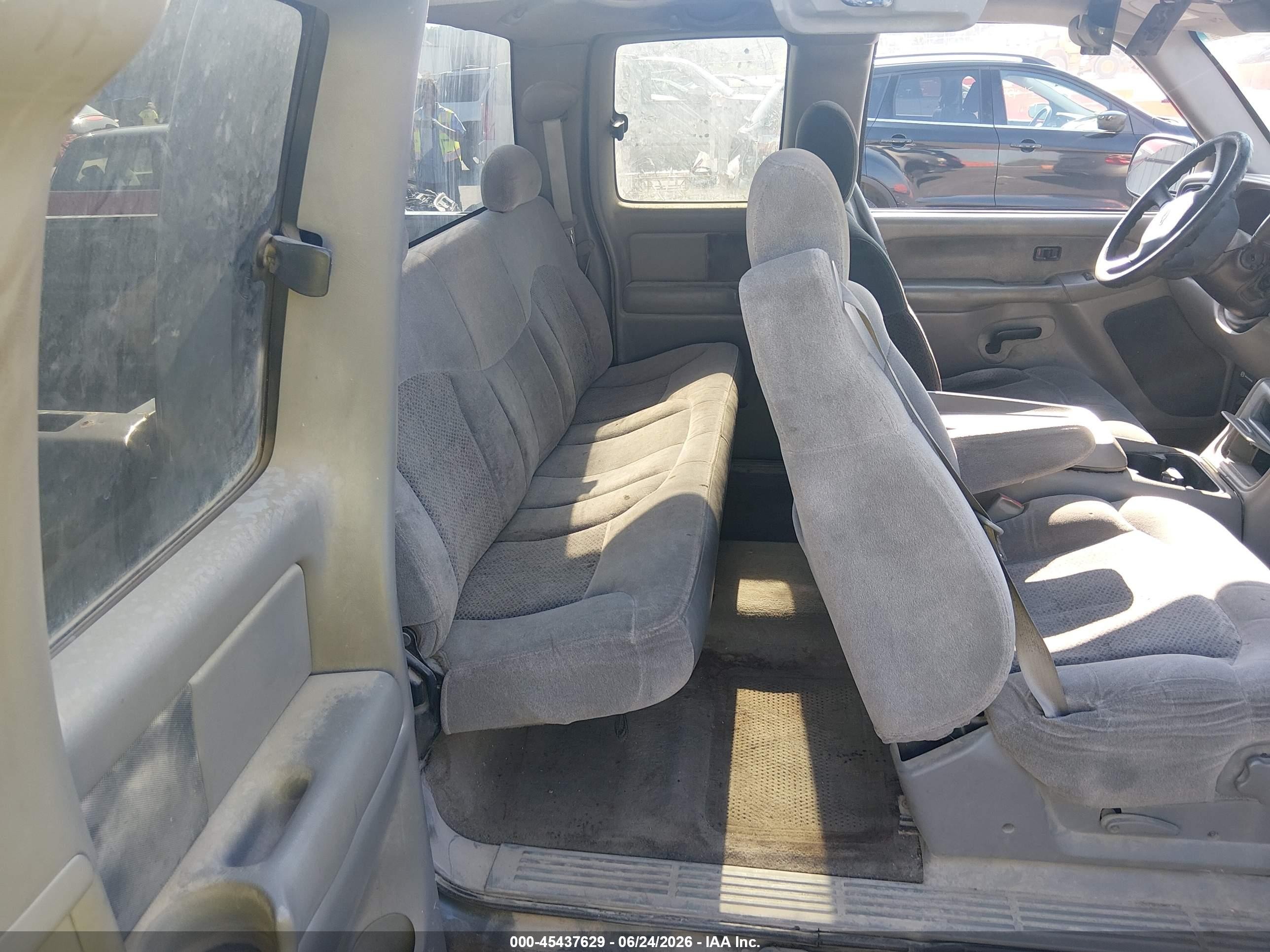 2000 Chevrolet Silverado 1500 Ls Silver vin: 1GCEK19T8YE317090
