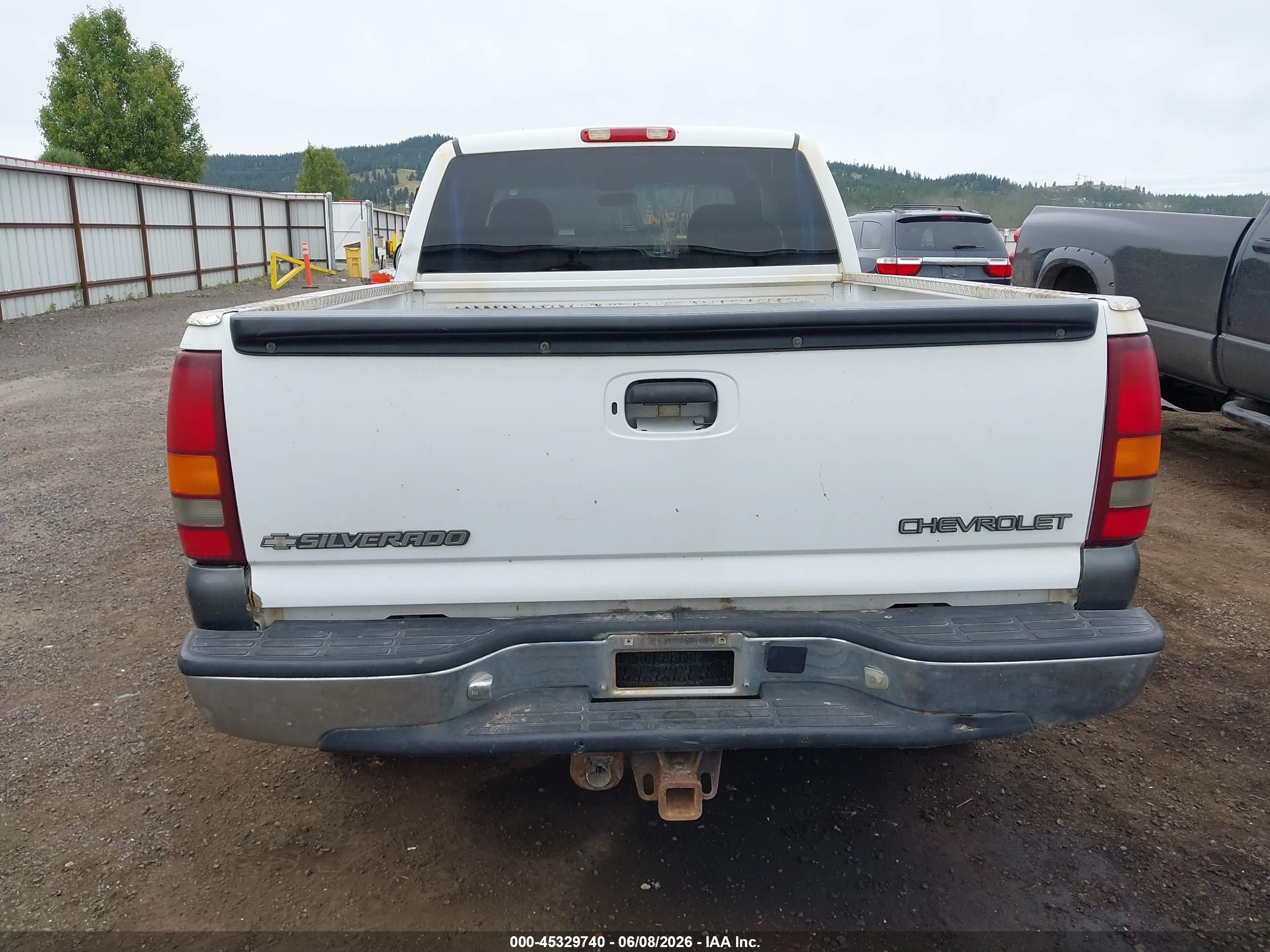2000 Chevrolet Silverado 1500 Ls White vin: 1GCEK19T8YZ220562