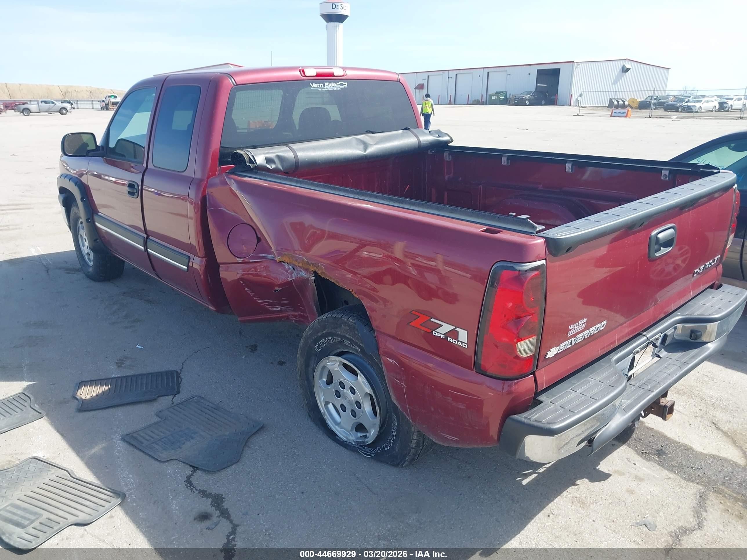 2004 Chevrolet Silverado 1500 Z71 Красный vin: 1GCEK19T94E179392