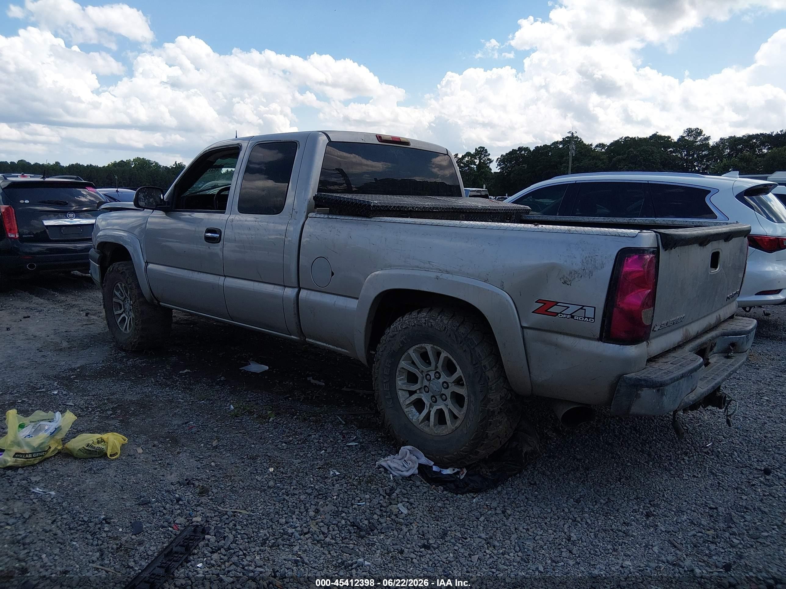 2004 Chevrolet Silverado 1500 Z71 Beige vin: 1GCEK19T94E296969
