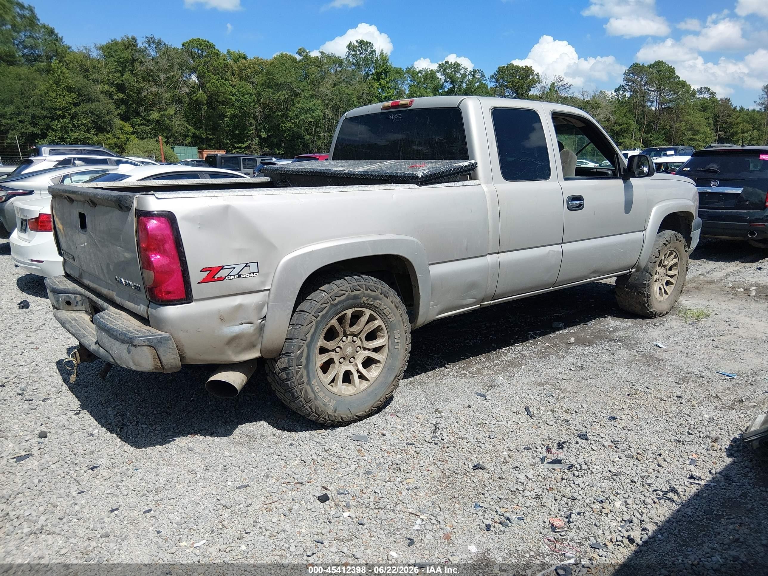 2004 Chevrolet Silverado 1500 Z71 Beige vin: 1GCEK19T94E296969