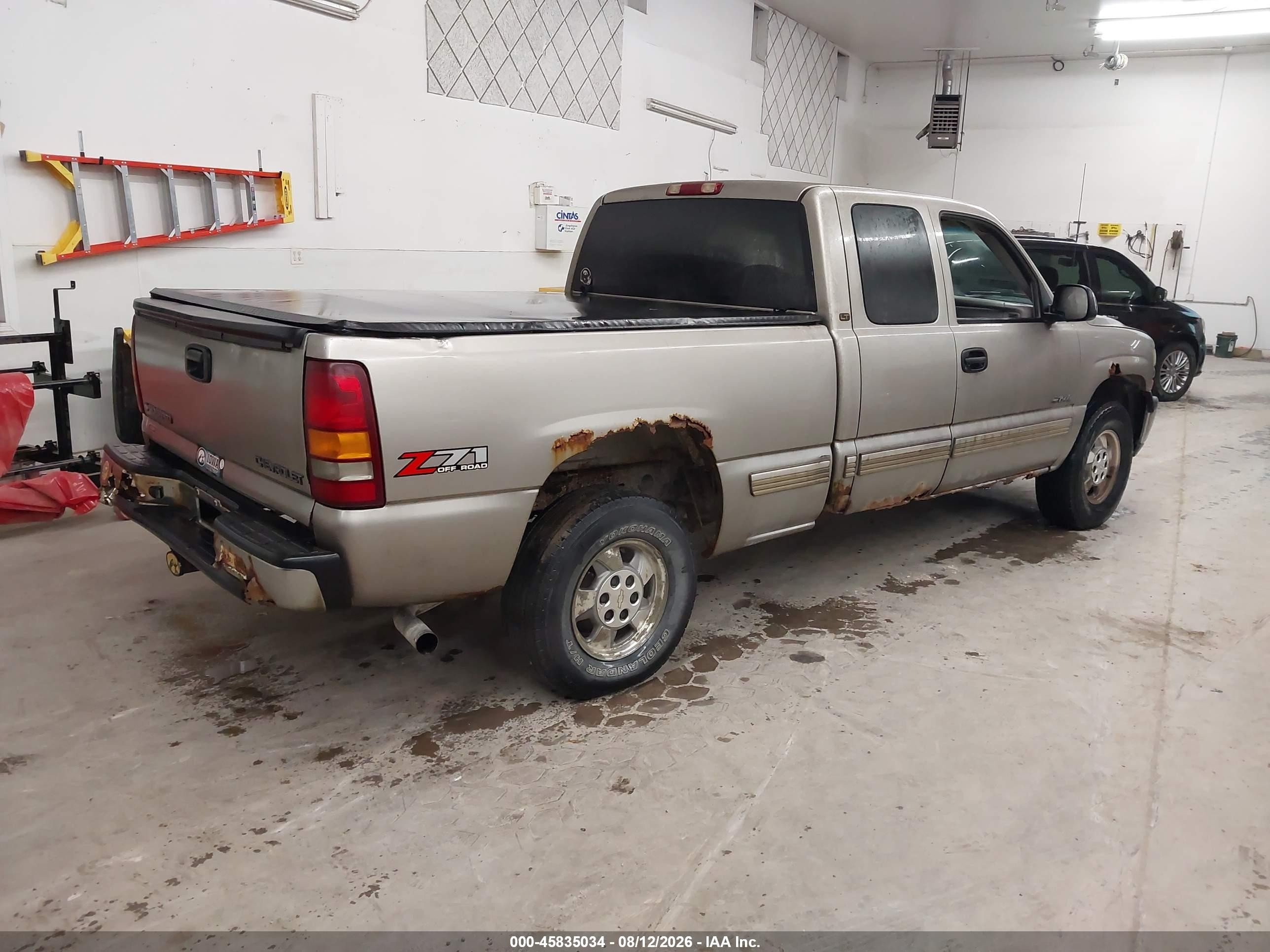 2002 Chevrolet Silverado 1500 Lt Желто-коричневый vin: 1GCEK19TX2E182136