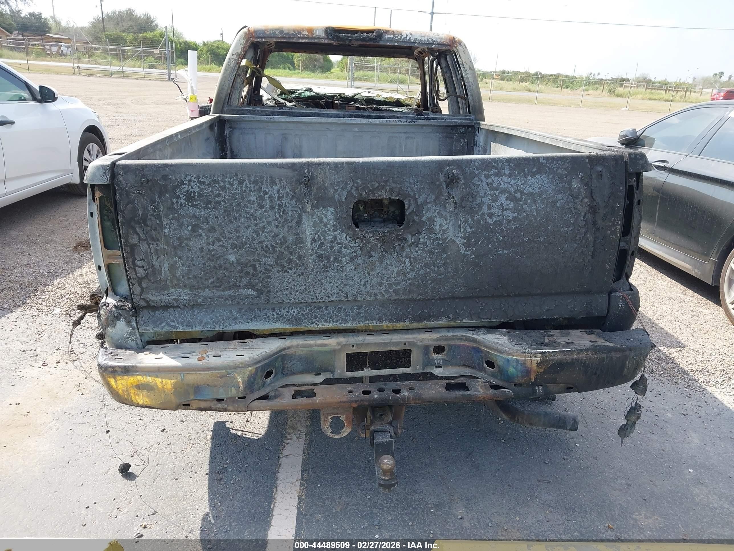 2004 Chevrolet Silverado 1500 Z71 Gray vin: 1GCEK19TX4E211265