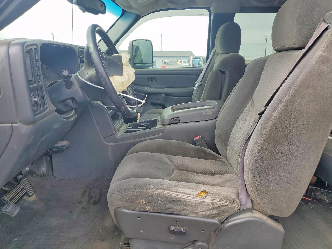 2004 Chevrolet Silverado K1500 White vin: 1GCEK19TX4E307865