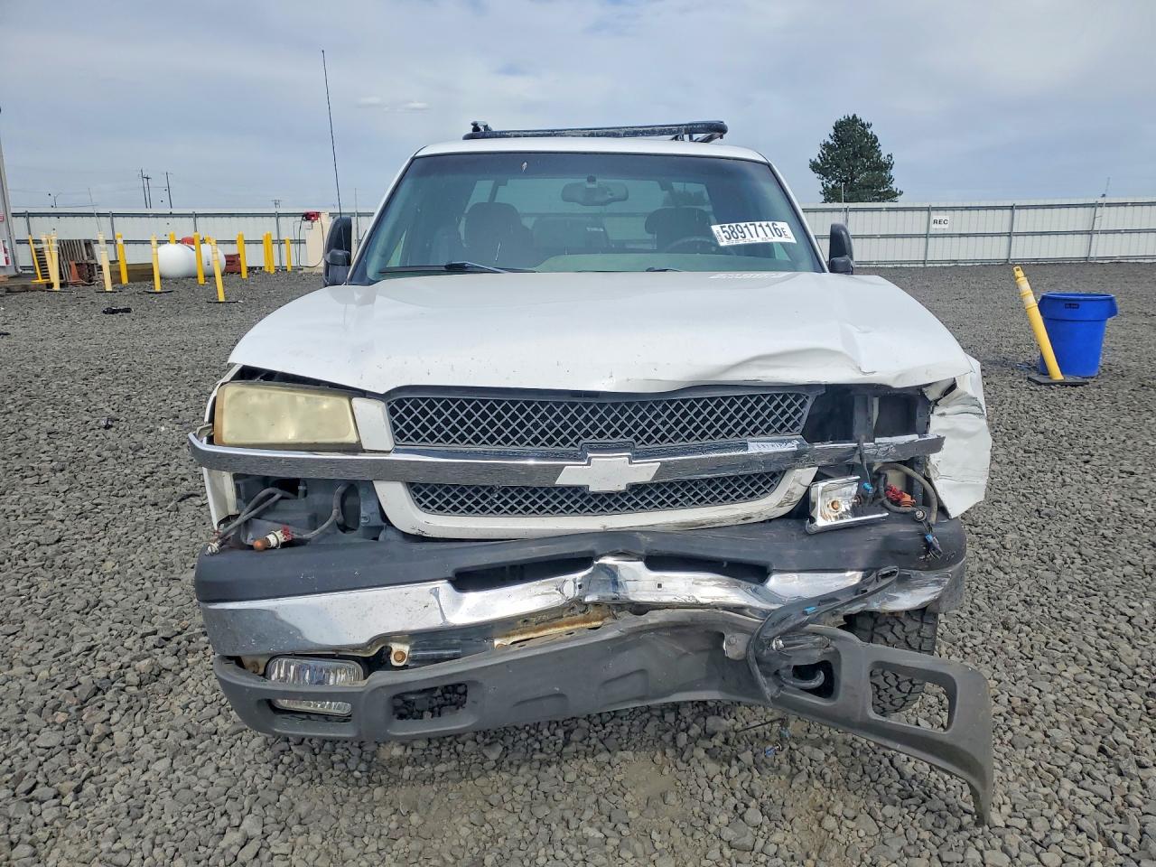 2004 Chevrolet Silverado K1500 White vin: 1GCEK19TX4E307865