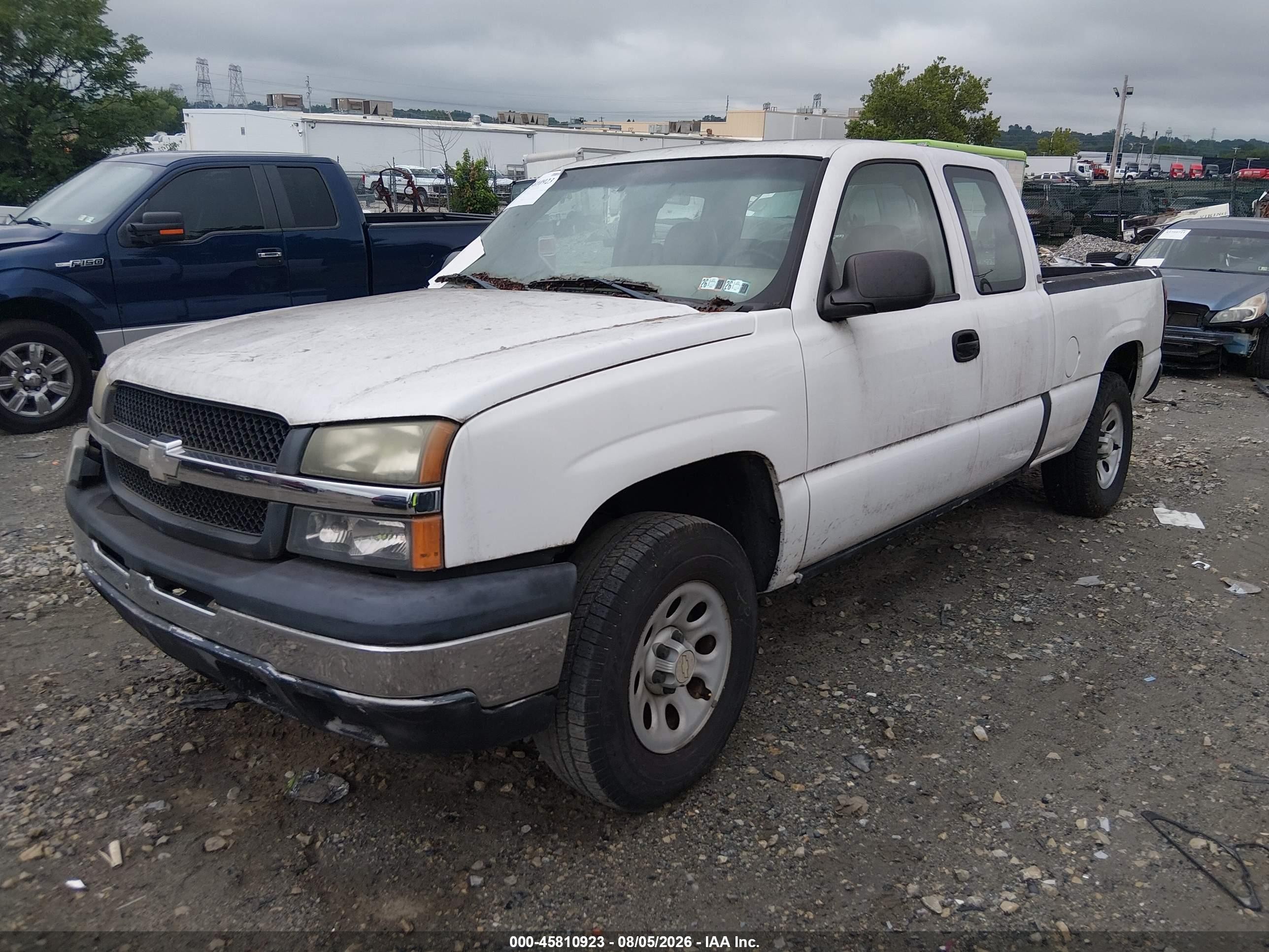 2003 Chevrolet Silverado 1500   White vin: 1GCEK19V03E290591