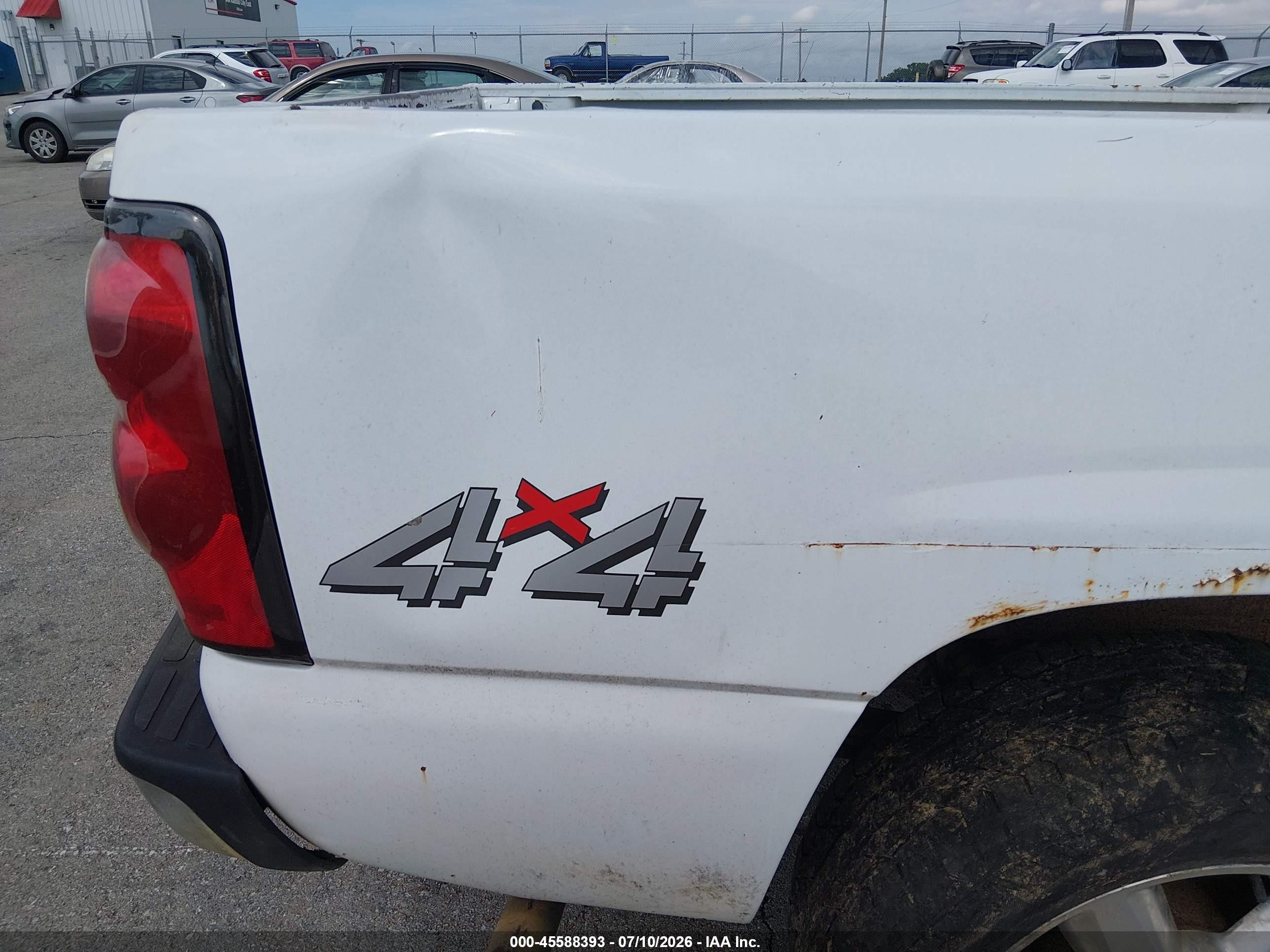 2003 Chevrolet Silverado 1500 Ls White vin: 1GCEK19V03E341653