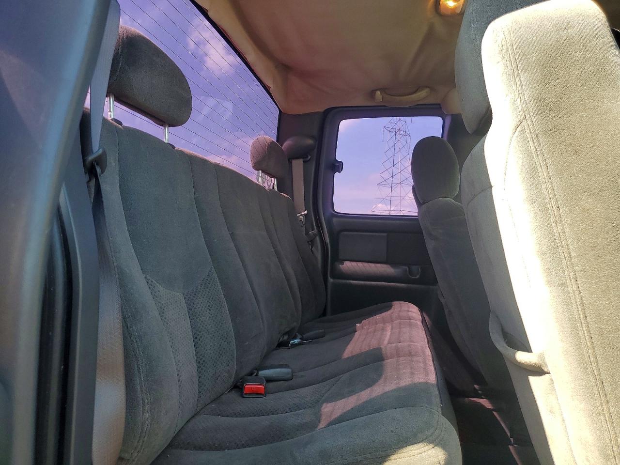 2004 Chevrolet Silverado K1500 Maroon vin: 1GCEK19V04E322263