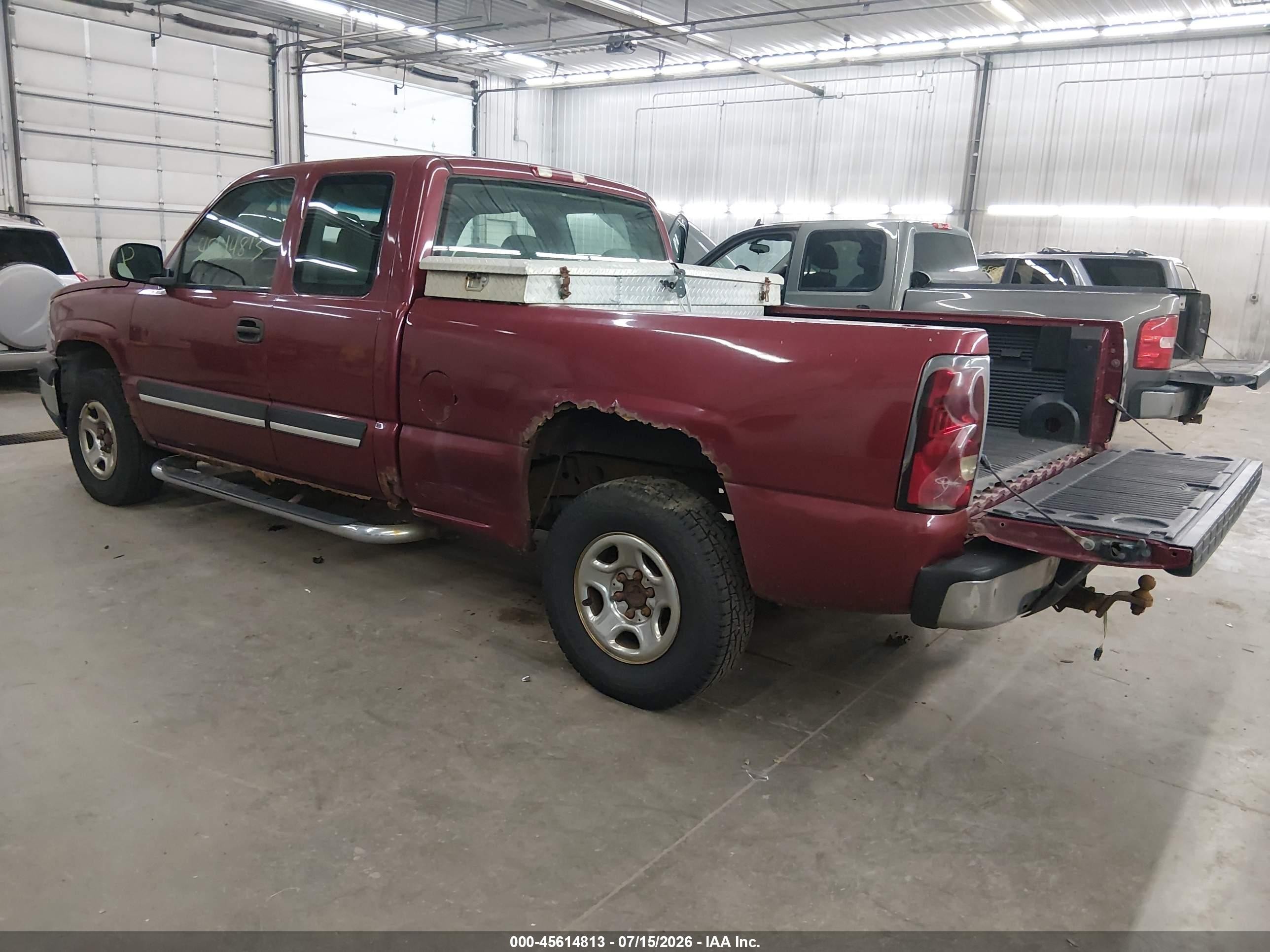 2004 Chevrolet Silverado 1500 Ls Темно-бордовый vin: 1GCEK19V04E375500