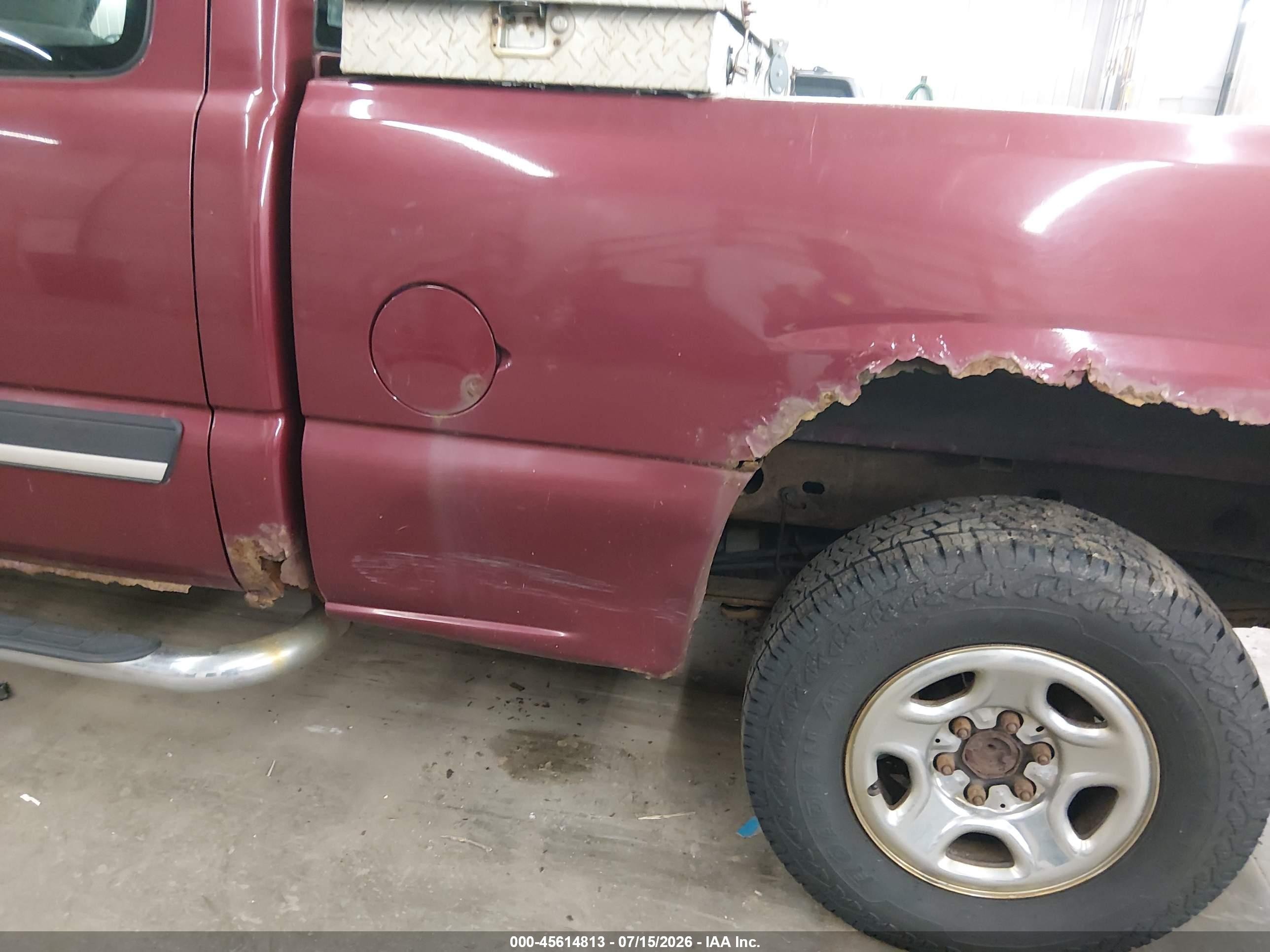 2004 Chevrolet Silverado 1500 Ls Темно-бордовый vin: 1GCEK19V04E375500