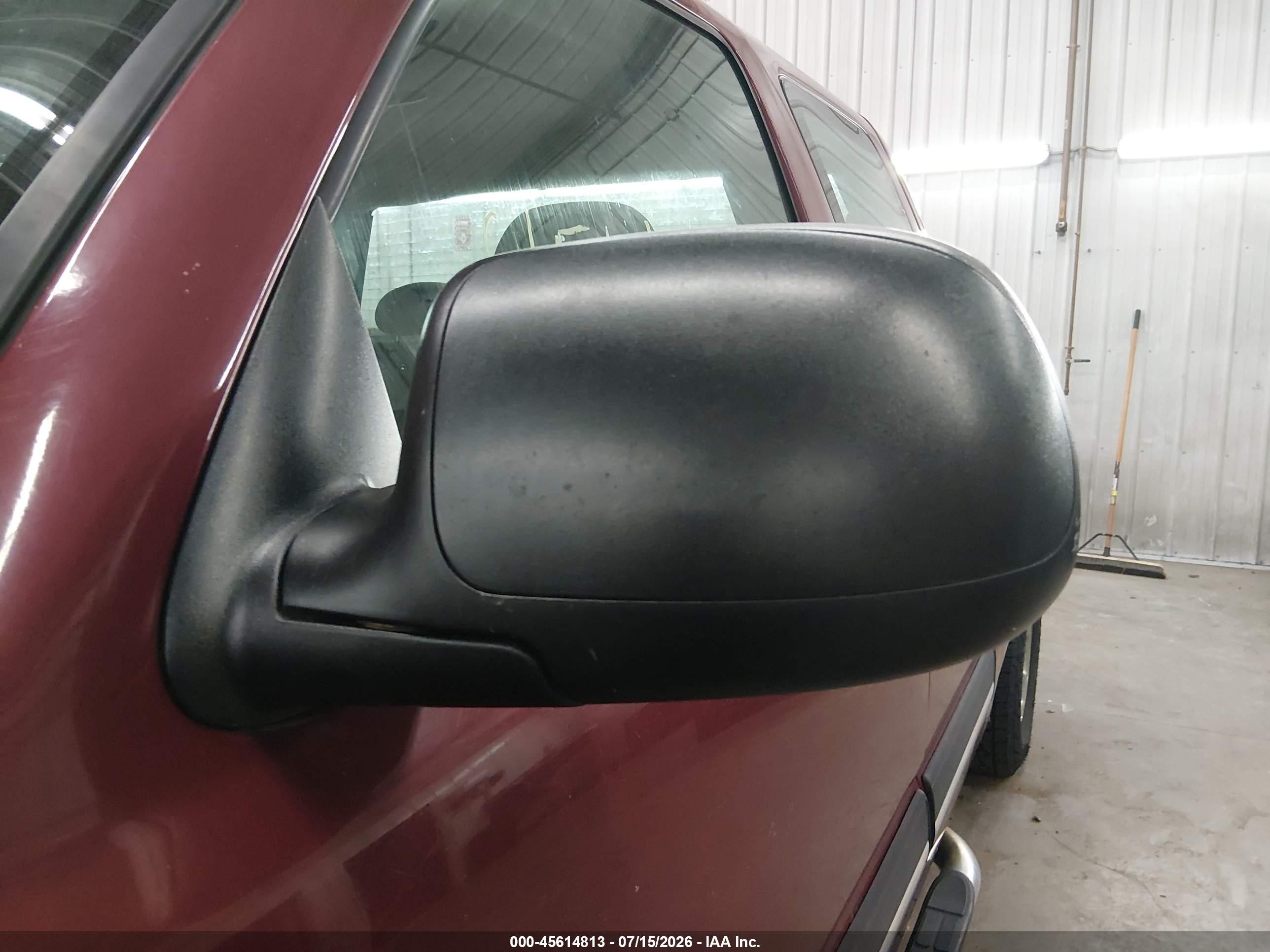 2004 Chevrolet Silverado 1500 Ls Темно-бордовый vin: 1GCEK19V04E375500