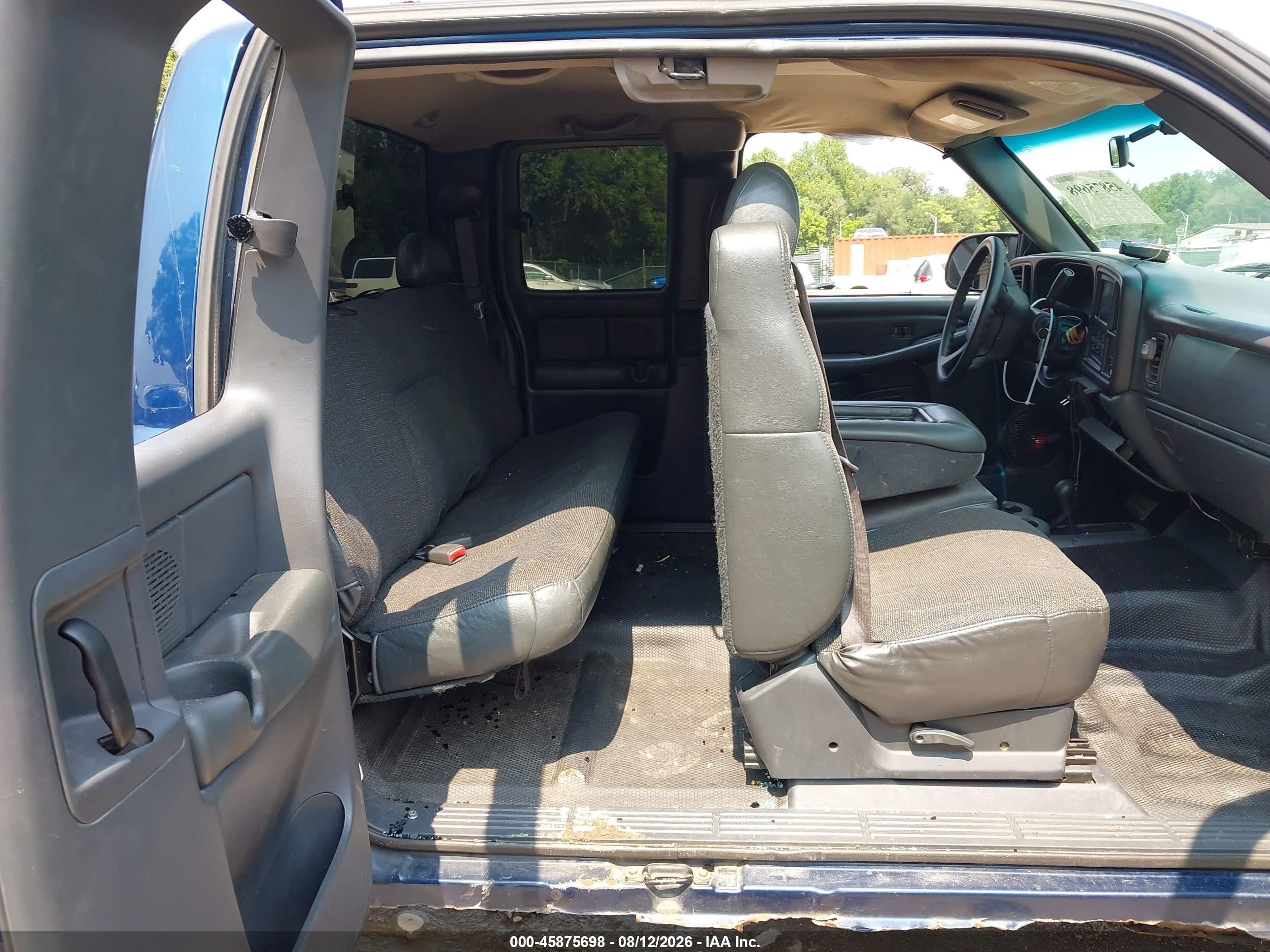 2002 Chevrolet Silverado 1500   Blue vin: 1GCEK19V12E250258