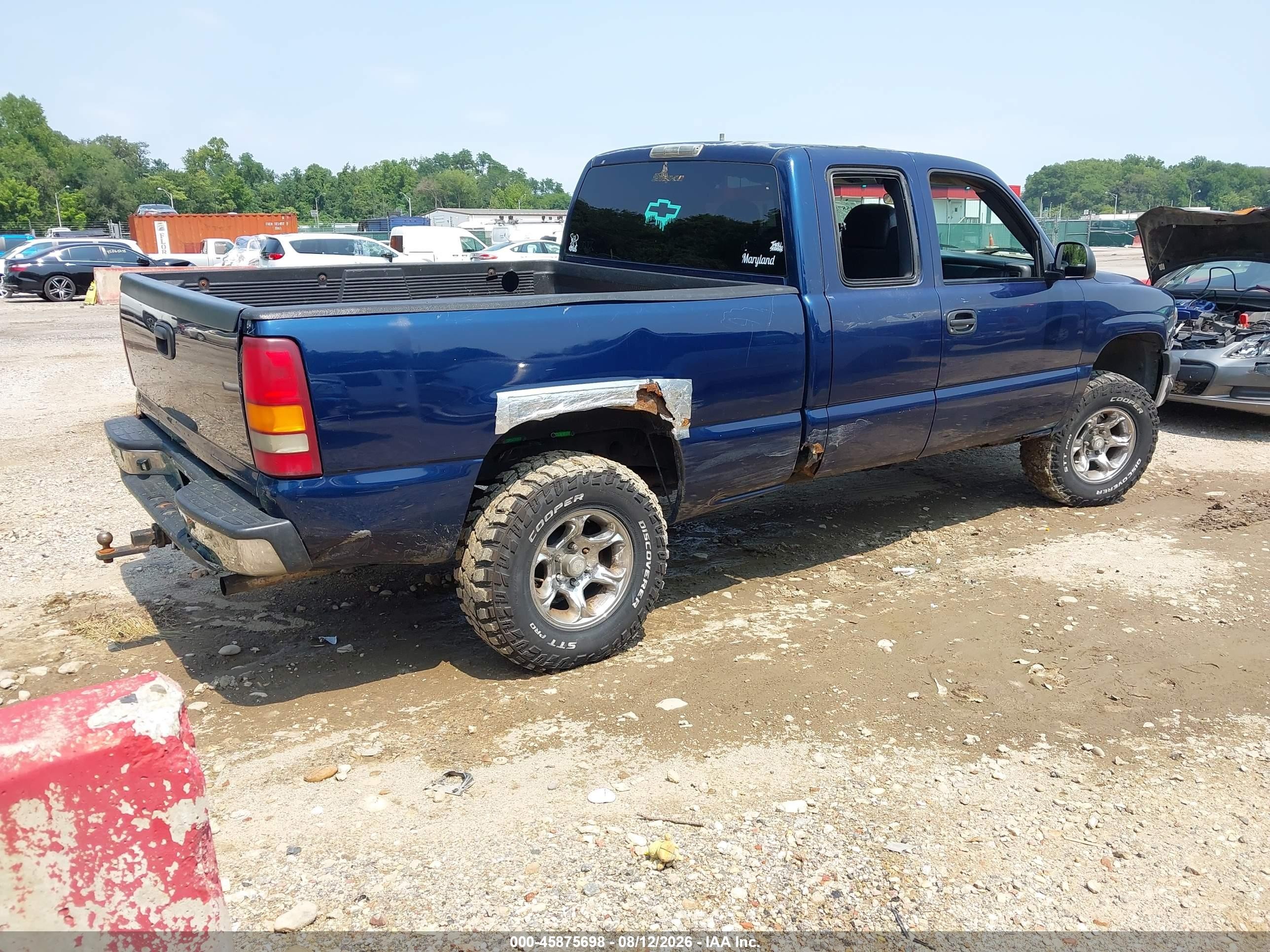 2002 Chevrolet Silverado 1500   Blue vin: 1GCEK19V12E250258