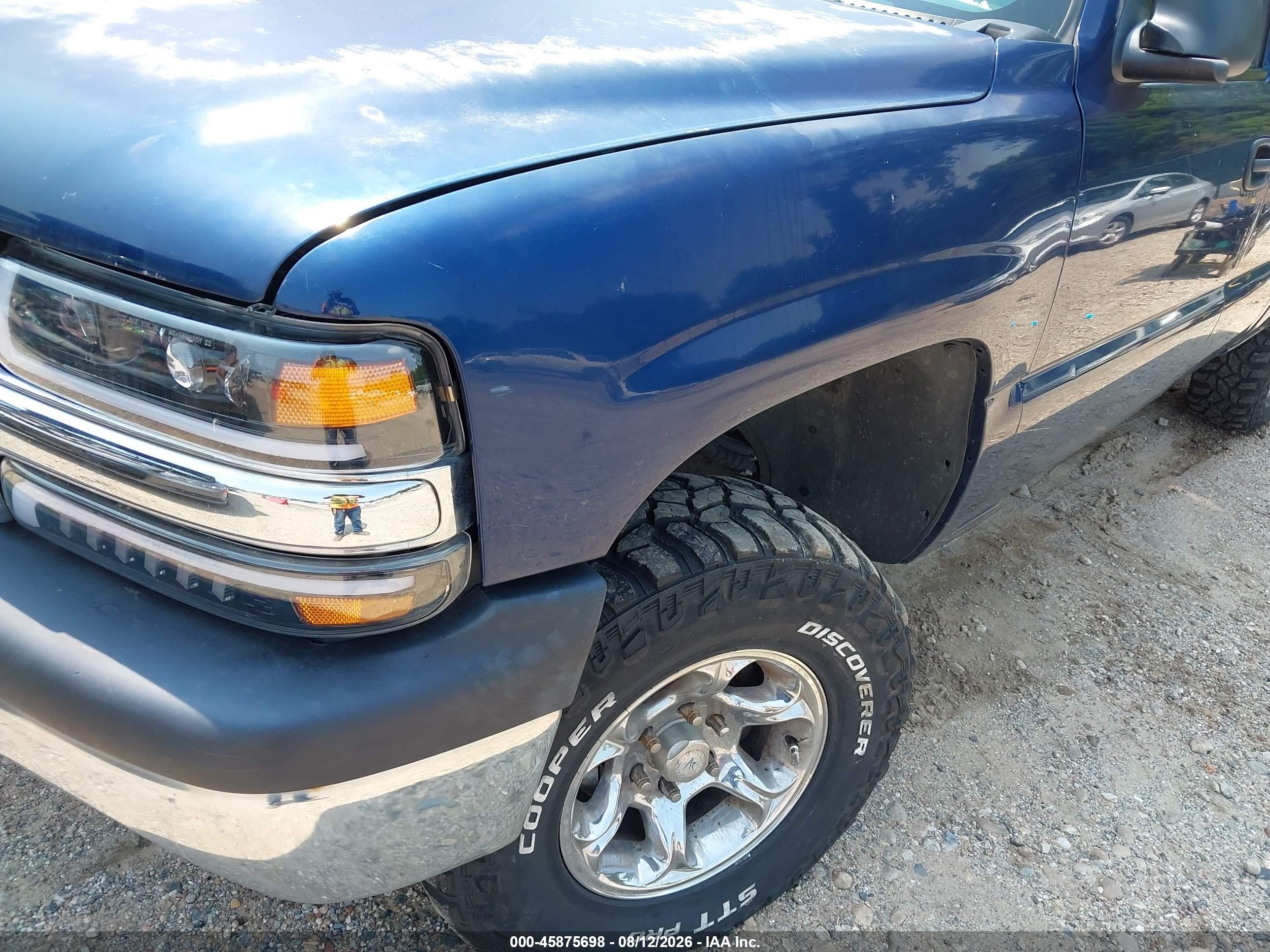 2002 Chevrolet Silverado 1500   Blue vin: 1GCEK19V12E250258
