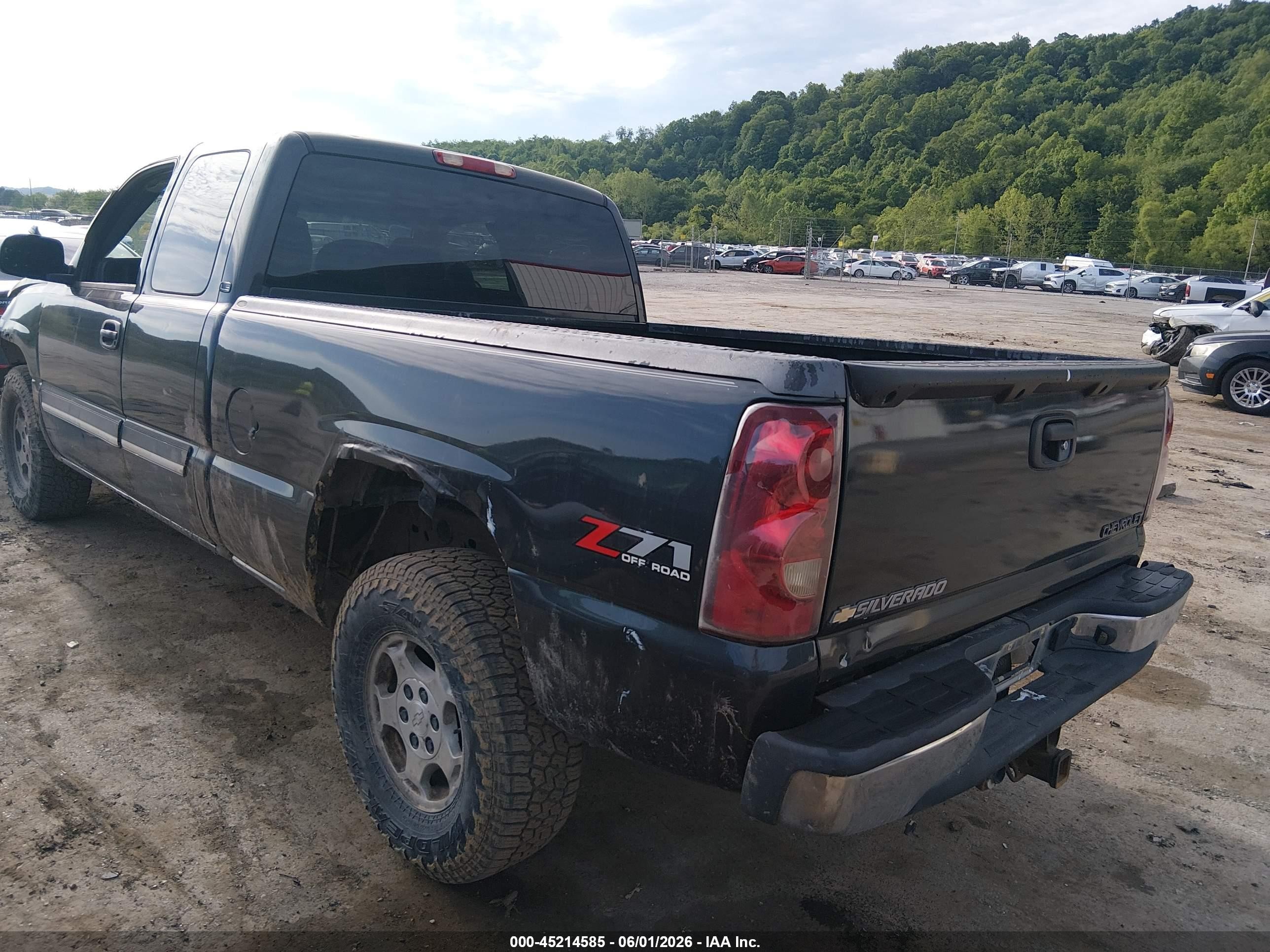 2003 Chevrolet Silverado 1500 Ls Black vin: 1GCEK19V13E264016